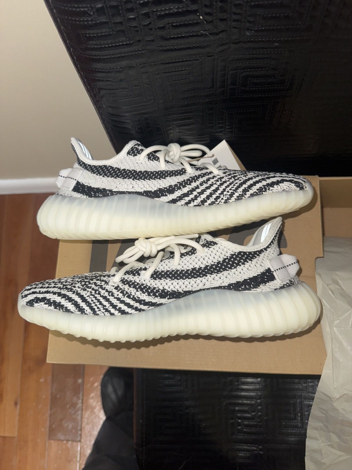 Adidas Adidas Yeezy Boost 350 V2 Zebra Size US 7.5 / EU 40-41 - 3 Thumbnail