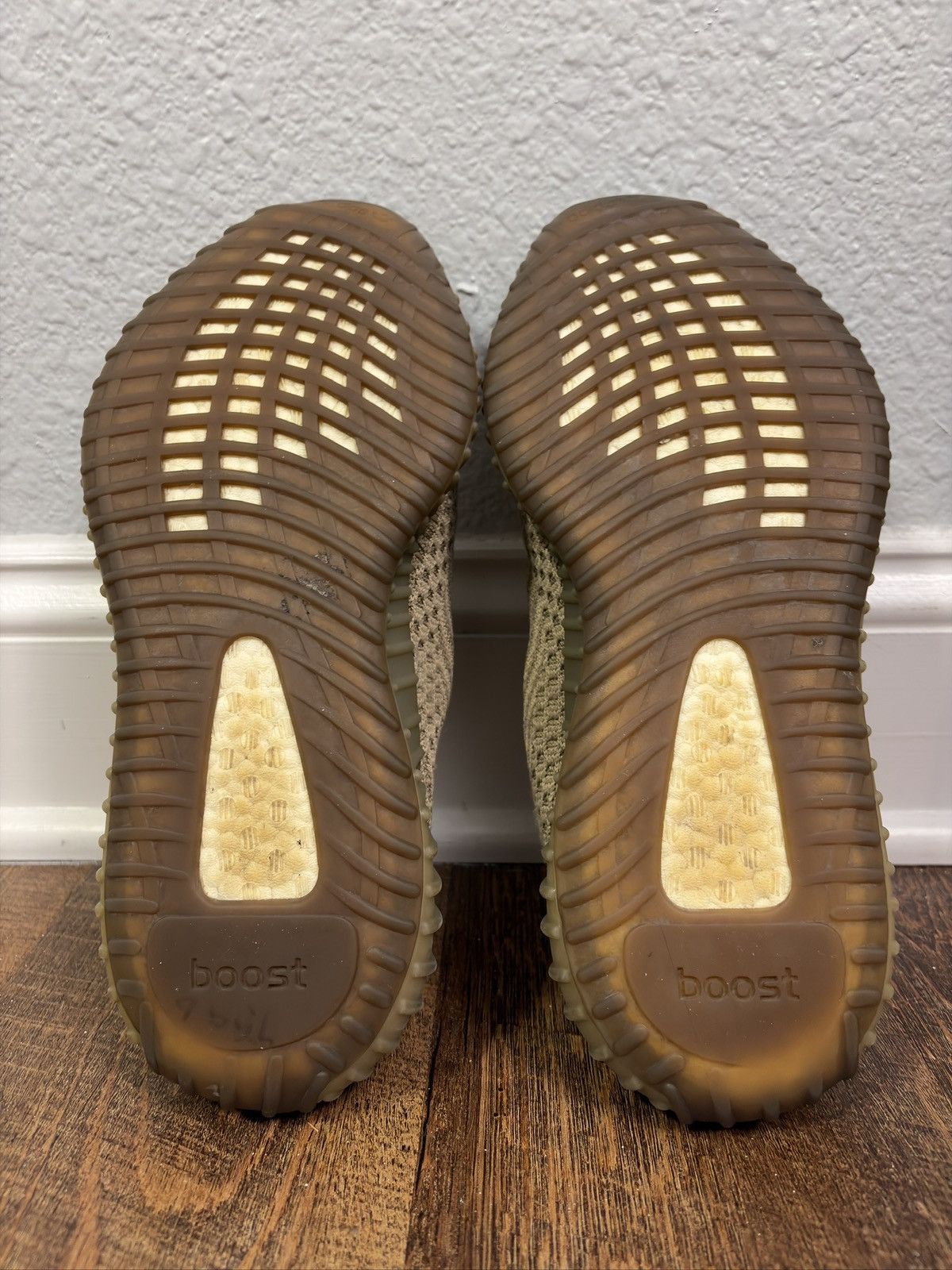 Yeezy Adidas Yeezy Boost 350 V2 Sand Taupe Size US 9 / EU 42 - 9 Thumbnail