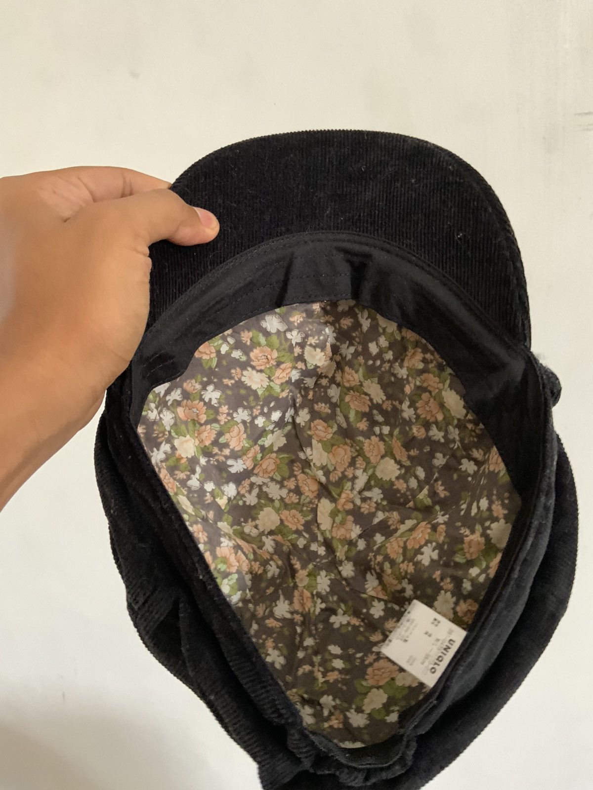 Uniqlo Corduroi Black Uniqlo Newsboy Hat Size ONE SIZE - 8 Thumbnail