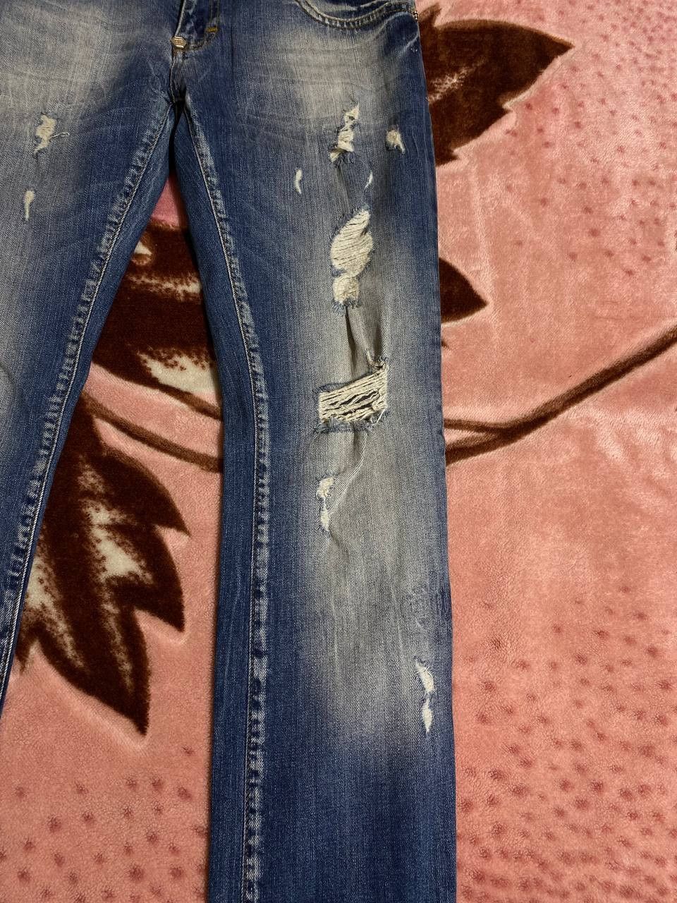 Philipp Plein Philipp Plein Rhinestone stonewashed straight-leg jeans Size US 28 / EU 44 - 6 Thumbnail