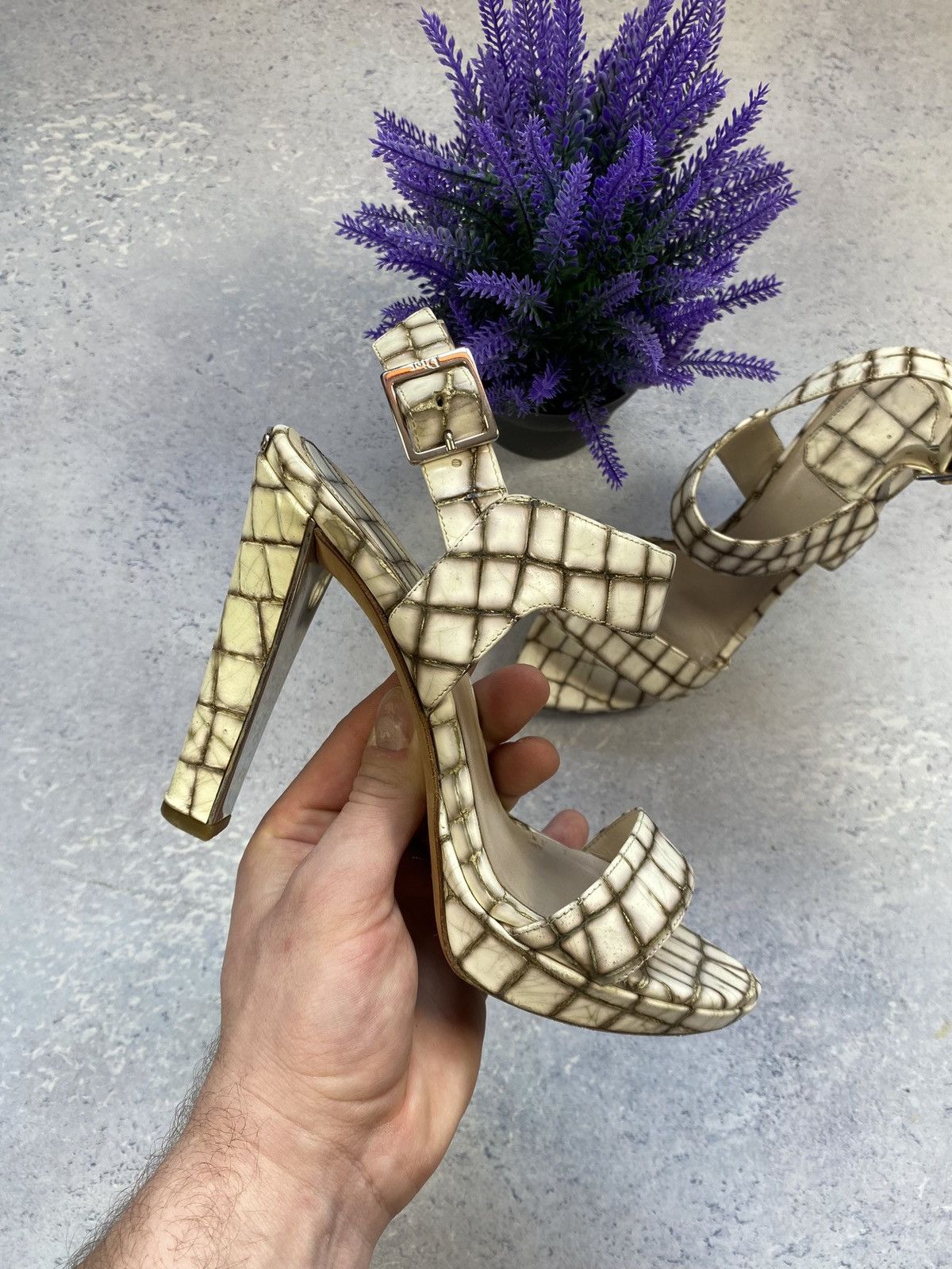 Dior Christian Dior Women’s Leather Heels Shoes Size 36 Size US 6 / IT 36 - 7 Thumbnail