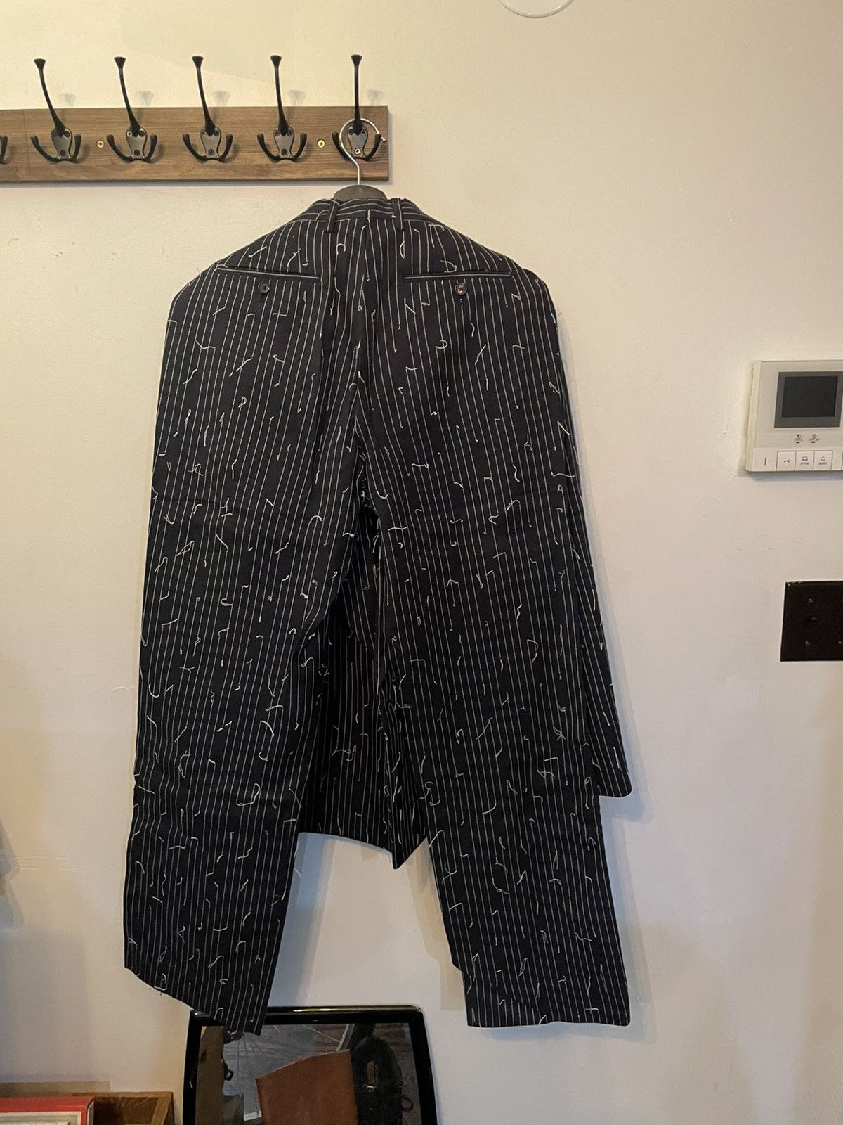Michael Kors $1500 RETAIL RUNWAY DOUBLE BREASTED MKC SUIT - MADE IN ITALY Size 38R - 4 Thumbnail
