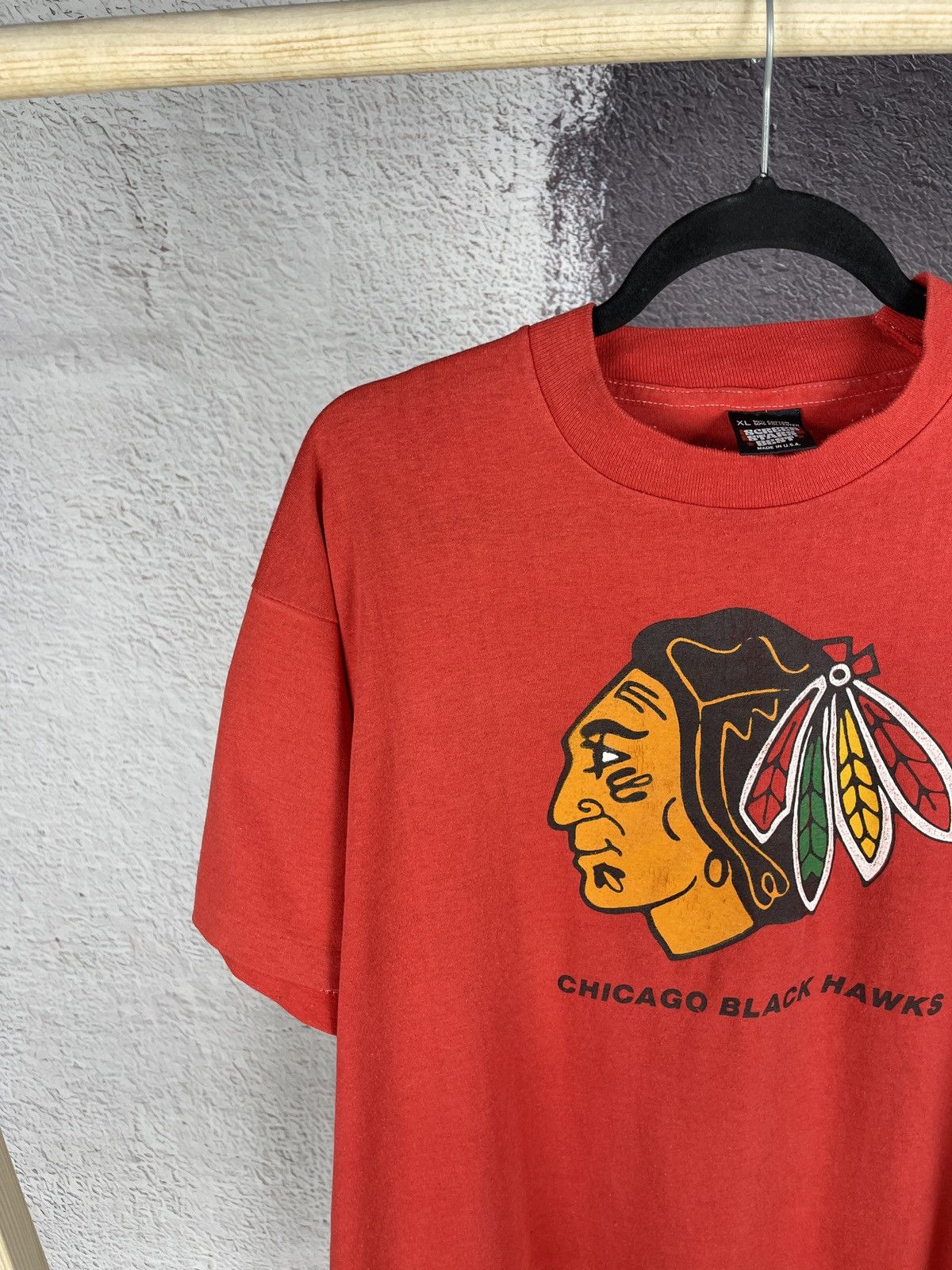 NHL Screen Stars made in USA Chicago Black Hawks tee shirts Size US XL / EU 56 / 4 - 3 Thumbnail