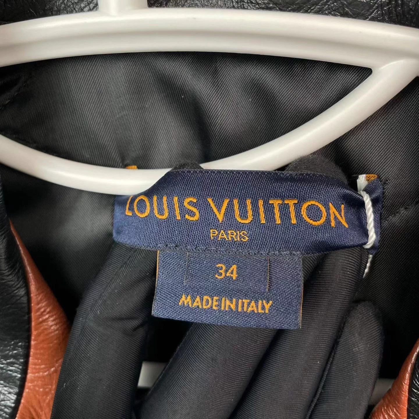 Louis Vuitton Louis Vuitton 34 jacket Size XS / US 0-2 / IT 36-38 - 4 Thumbnail