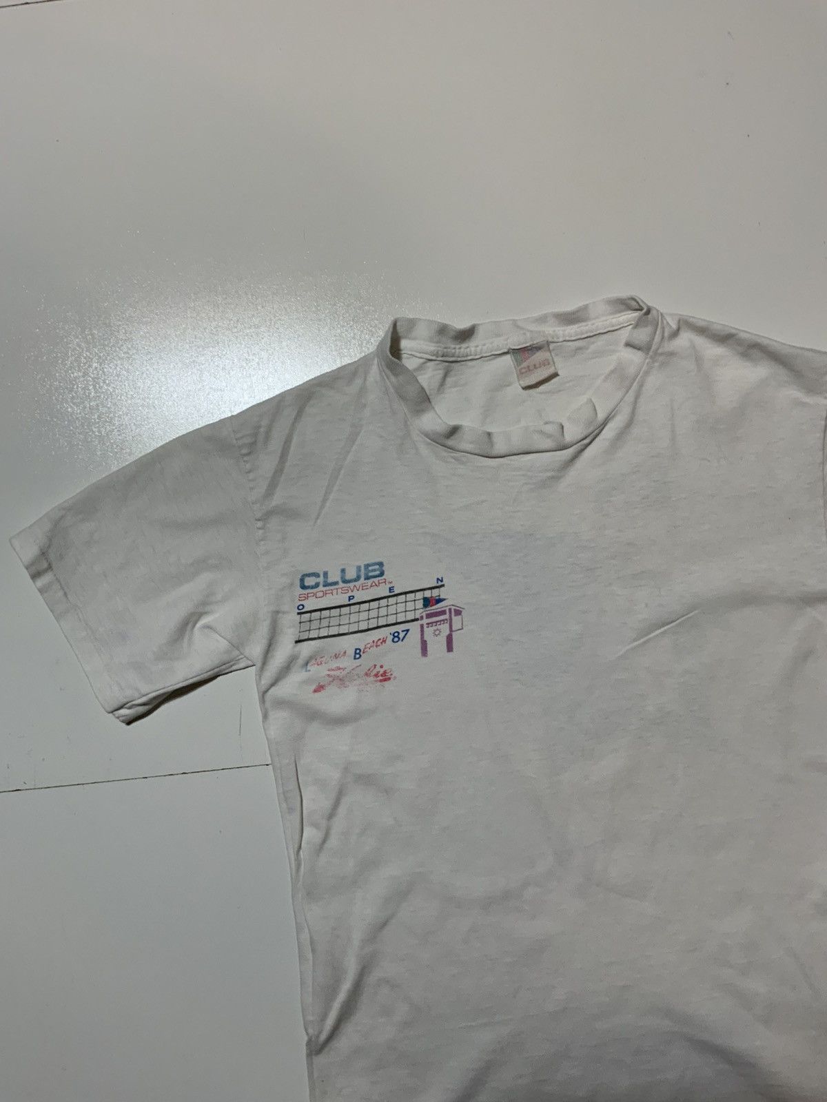Vintage Vintage 1987 Club Open Laguna Beach Volleyball Hobie T-Shirt Size US M / EU 48-50 / 2 - 4 Thumbnail