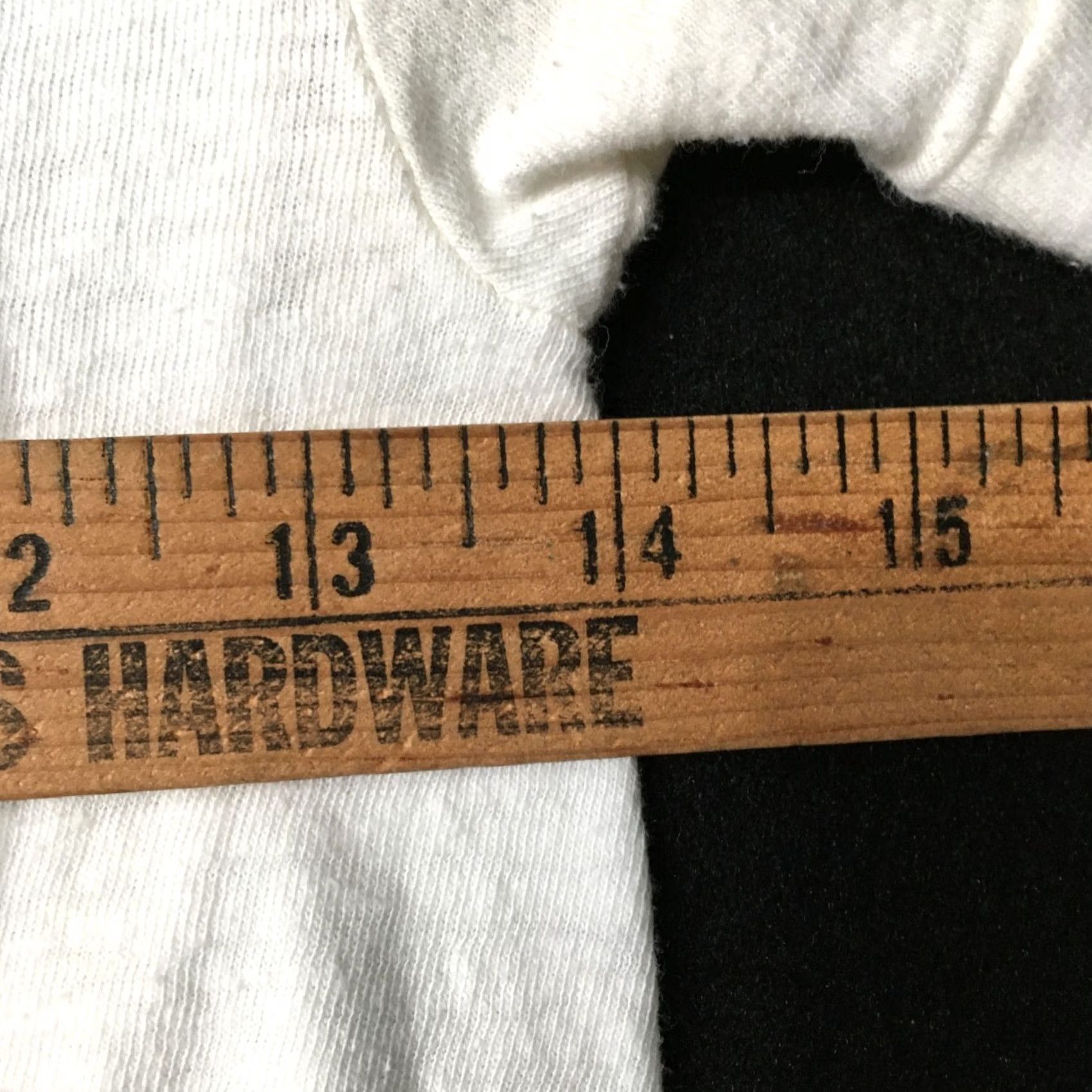 Vintage VINTAGE COLUMBIA SCHOOL OF BROADCASTING 1992 T-Shirt Small Single Stitch White health knit Mens Size US S / EU 44-46 / 1 - 6 Thumbnail