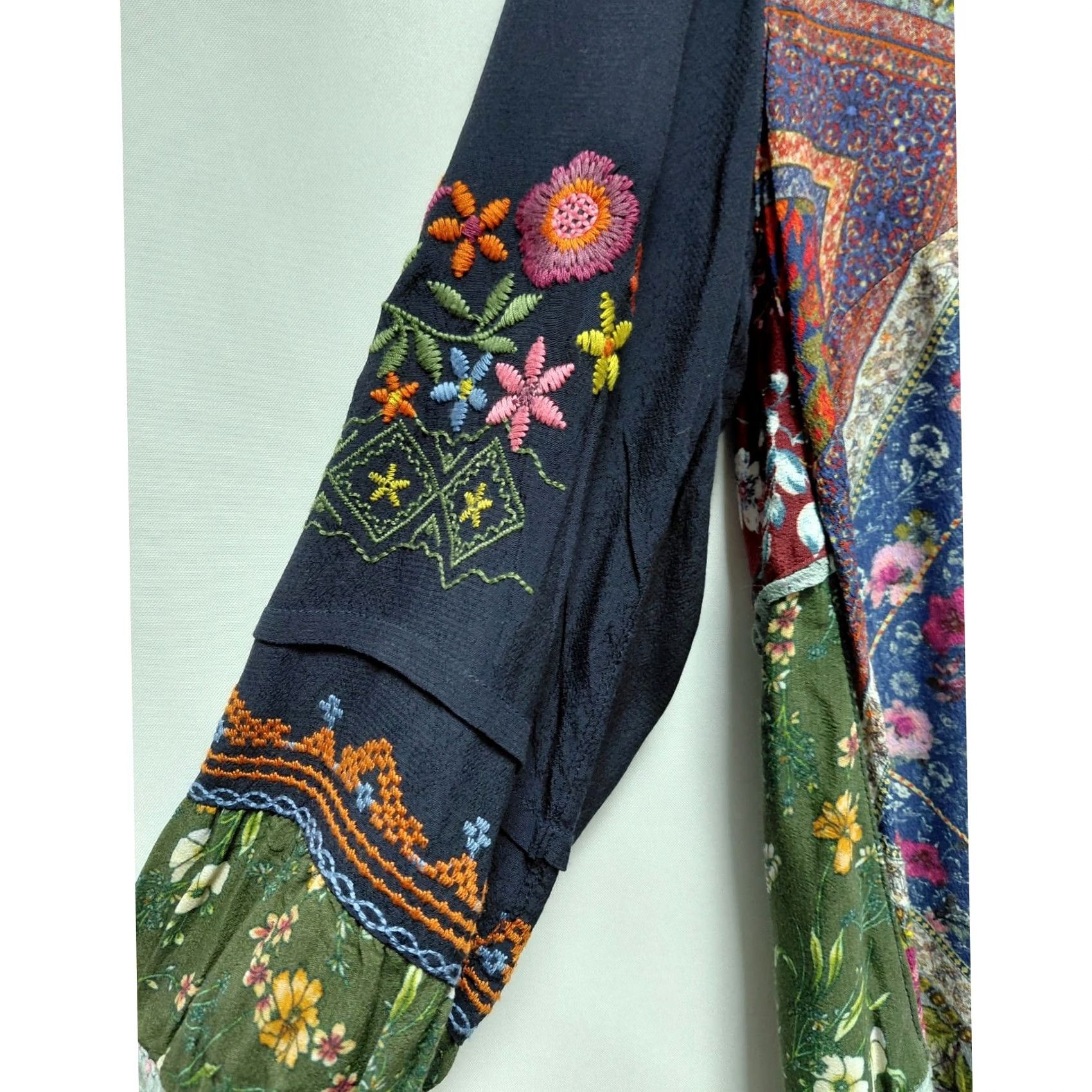Vintage John Mark Top Womens M Floral Embroidered Tunic Woven Sleeve Women Size Size M / US 6-8 / IT 42-44 - 5 Thumbnail