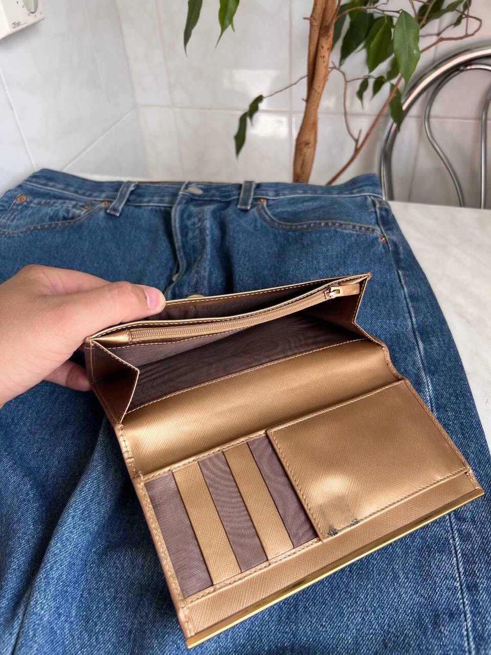 Salvatore Ferragamo Vintage Salvatore Ferragamo Leather Gold Wallet Size ONE SIZE - 14 Thumbnail