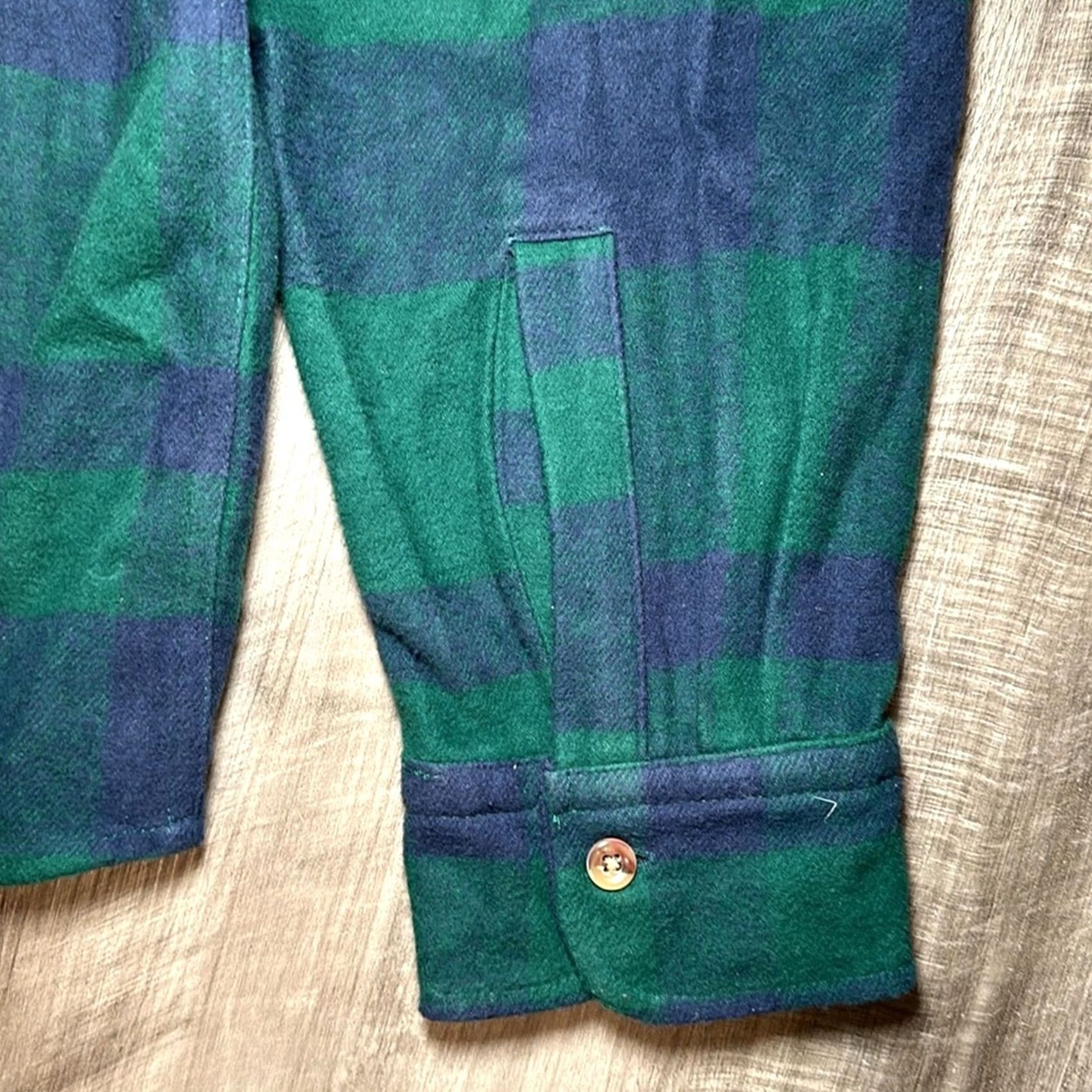 Vintage VINTAGE Biltmore Heavy Flannel Long Sleeve Button-Up Shirt XXL Men Green NWOT Size US XXL / EU 58 / 5 - 4 Thumbnail