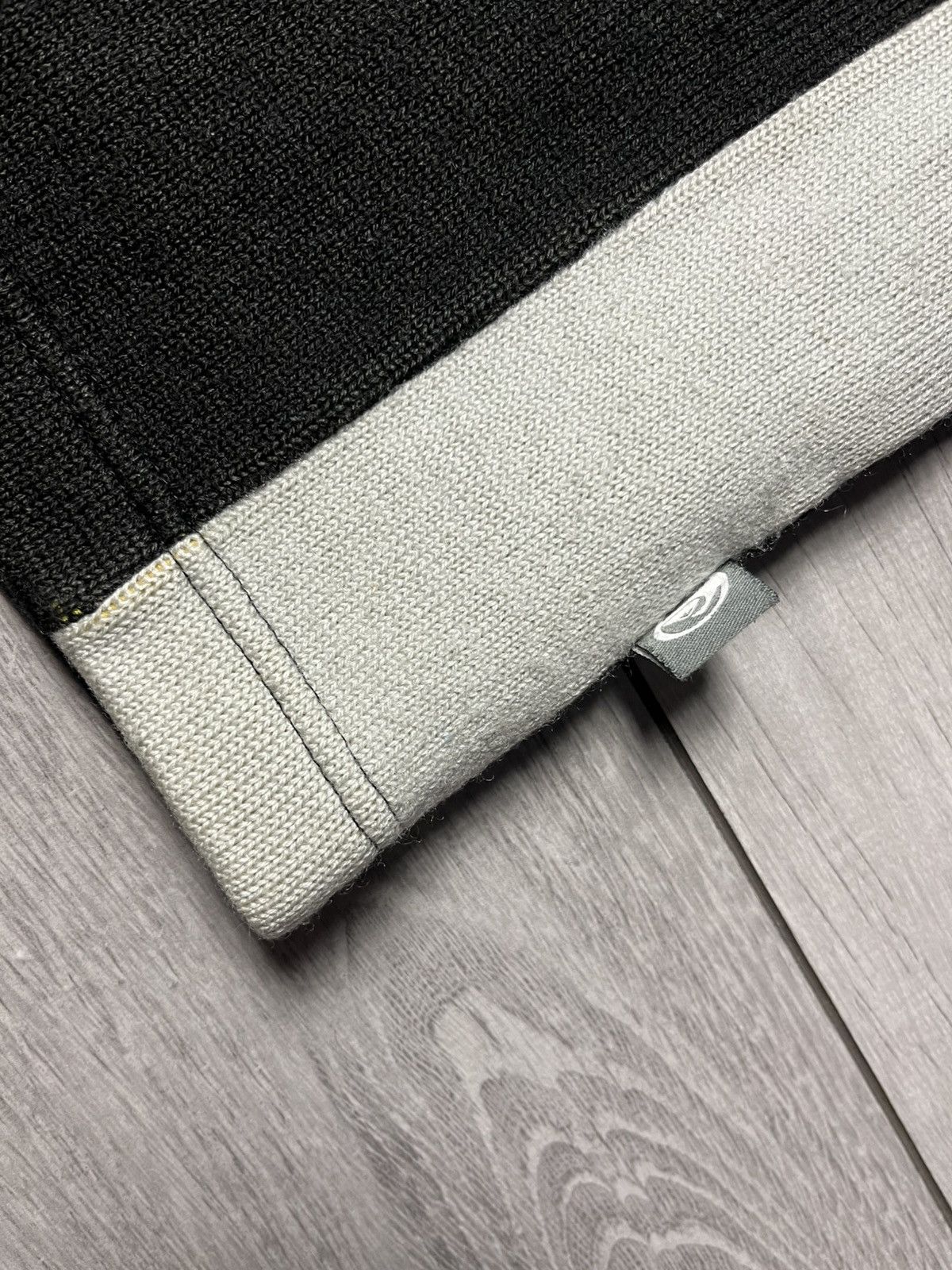 Quiksilver Vintage 90’s quiksilver Surf Foam Sweatshirt Crewneck Size US L / EU 52-54 / 3 - 6 Thumbnail