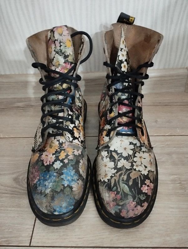Dr. Martens Dr. Martens Sienna Miller vintage rare Made in England UK6 Size US 8.5 / IT 38.5 - 4 Thumbnail