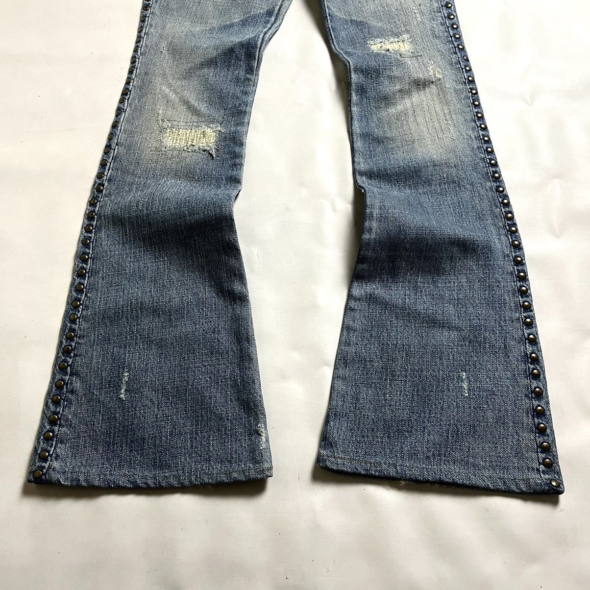 Tornado Mart 🌪️HOT🔥00s Japanese Brand Parvenu Flared studed denim pants Size US 27 - 2 Thumbnail