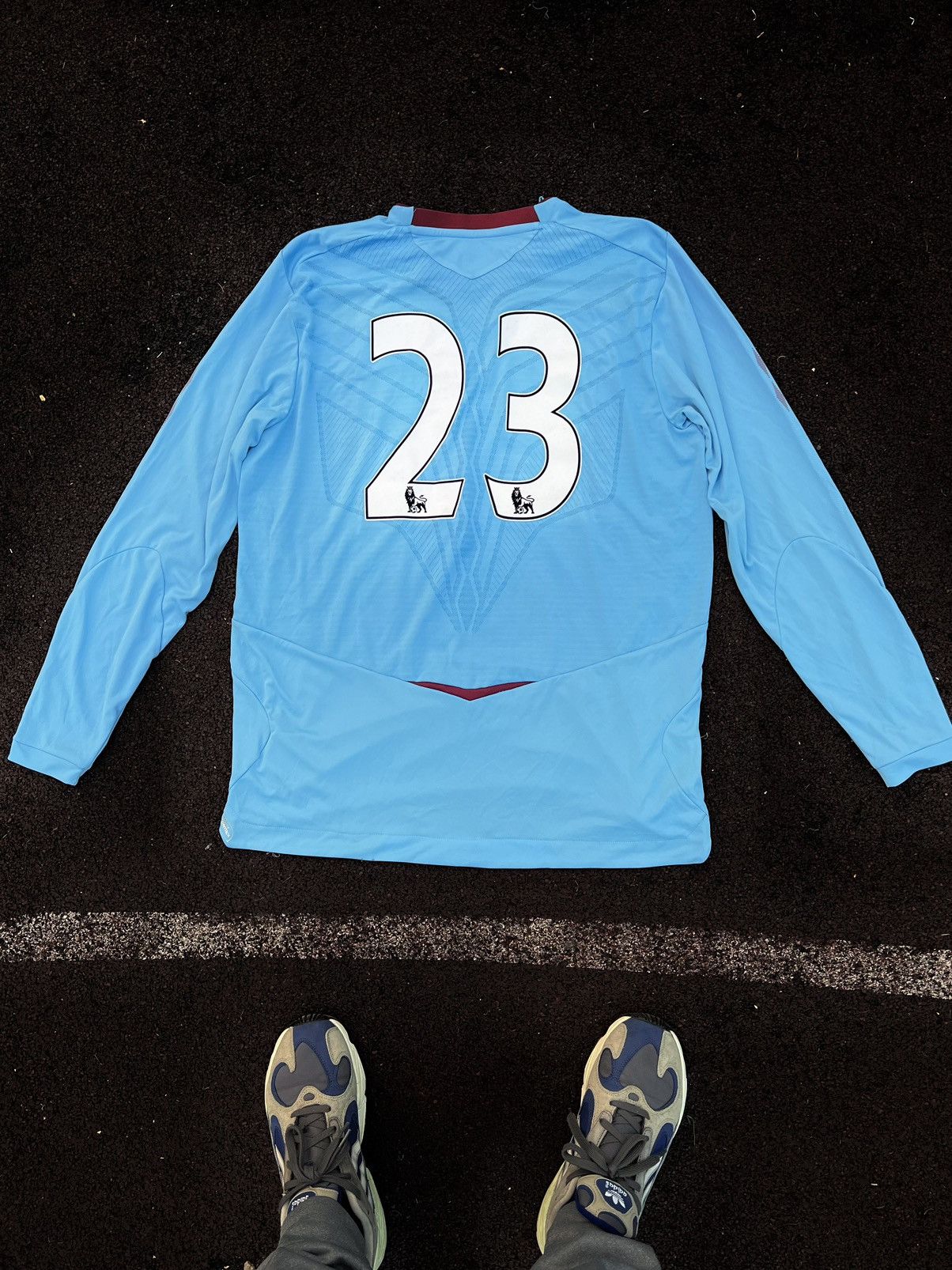 Umbro Umbro West Ham United 2008 Jersey Long sleeve Size US XL / EU 56 / 4 - 5 Thumbnail