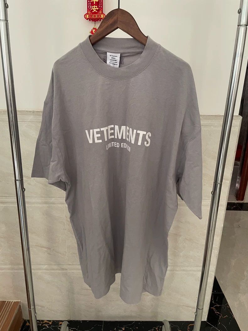 Vetements Vetements 24S Balenciaga Style Street Brand T-Shirt Size US XS / EU 42 / 0 - 1 Thumbnail