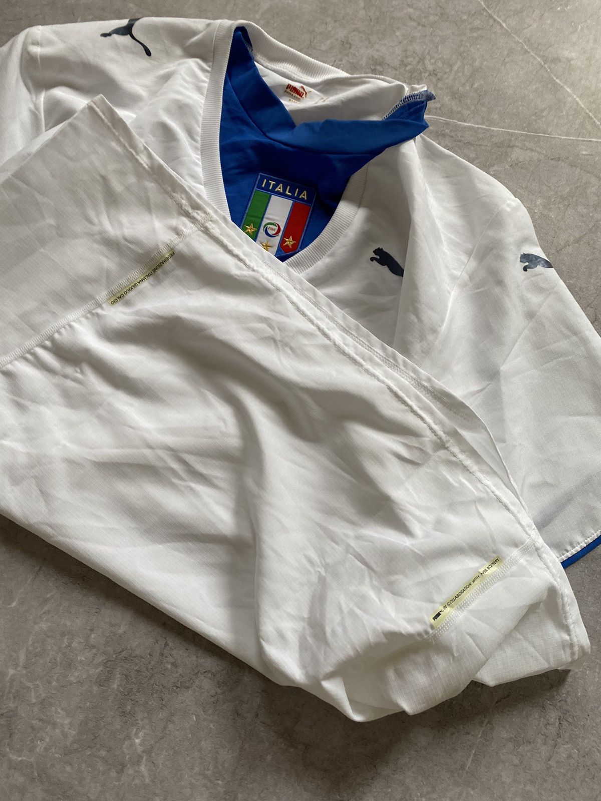 Neil Barrett × Puma Vintage 2006-08 Puma & Neil Barrett Italy Away Soccer Jersey Size US XL / EU 56 / 4 - 7 Thumbnail