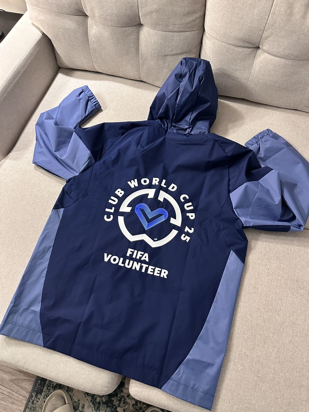 Adidas FIFA World Cup Volunteer Adidas TIRO25 Jacket Size L BNWT Size US L / EU 52-54 / 3 - 8 Thumbnail
