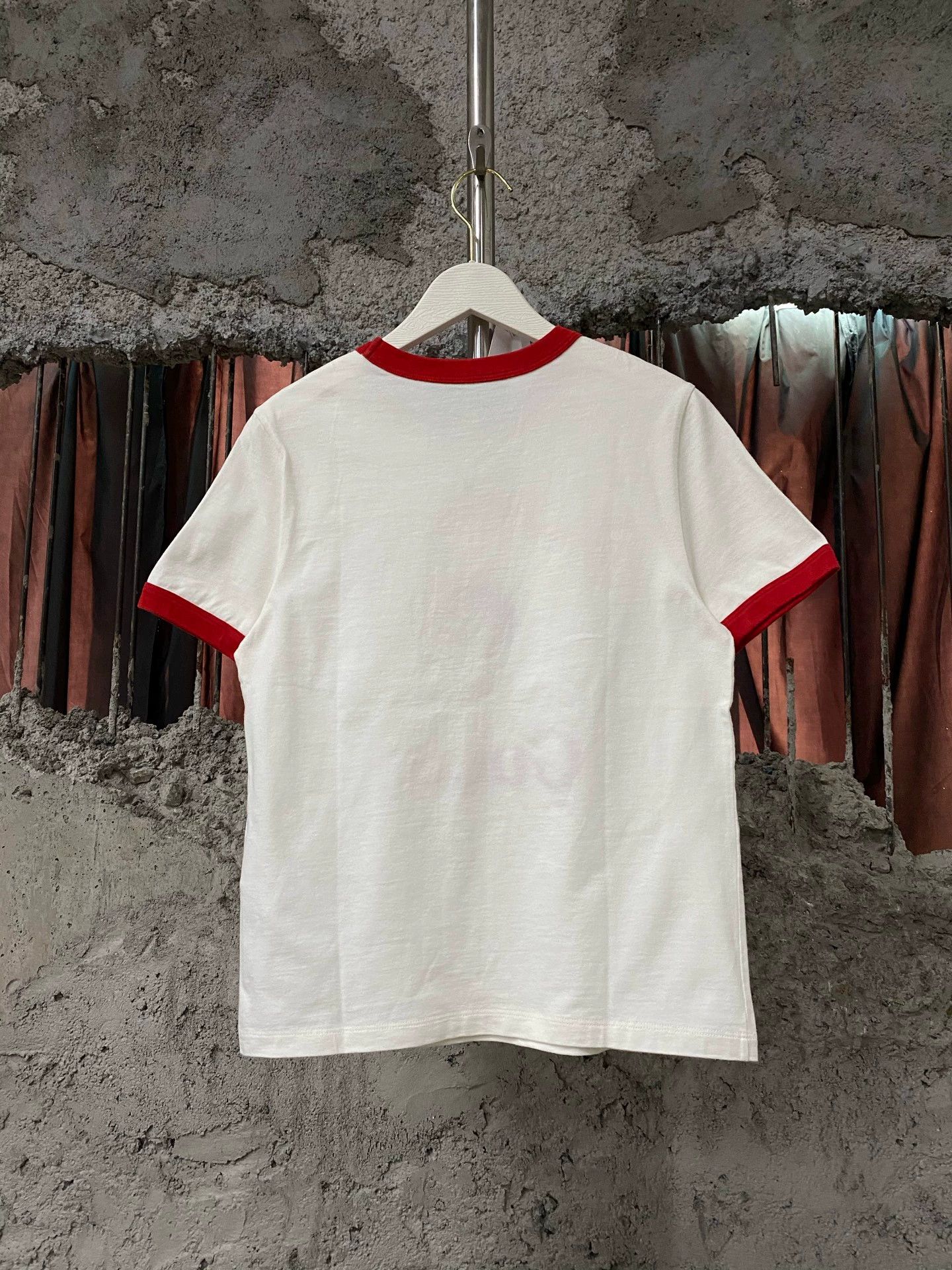 Gucci Gucci short sleeve tee M new Size M / US 6-8 / IT 42-44 - 2 Thumbnail