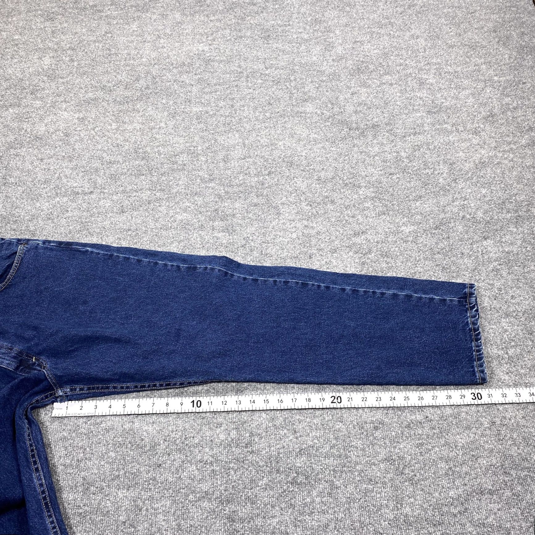 Wrangler Wrangler Jeans Mens 40x30 Blue Regular Fit Straight Leg Denim Medium Wash Jeans Mens 40x30 Blue Regular Fit Straight Leg Denim Medium Wash Size US 40 / EU 56 - 6 Thumbnail