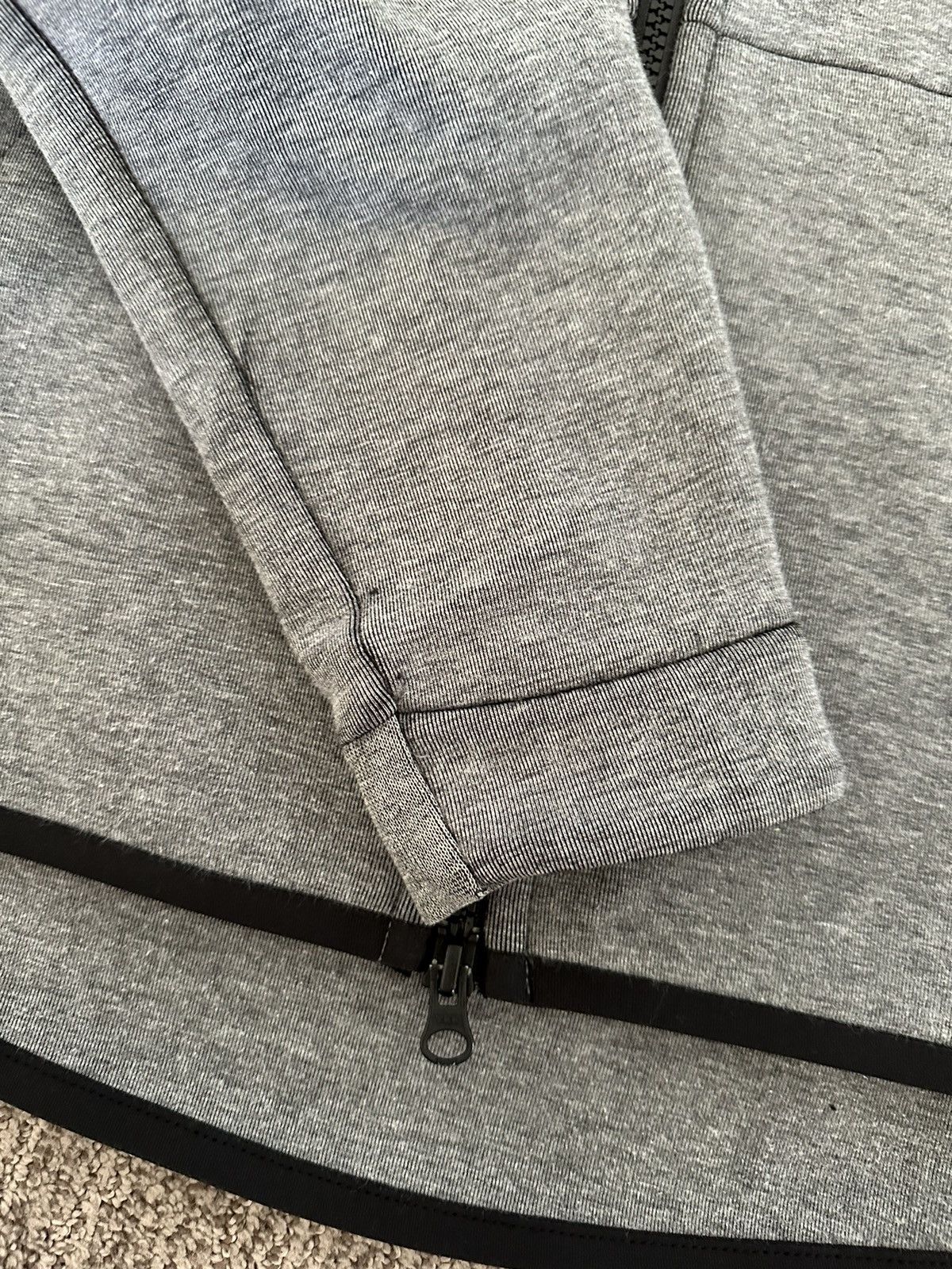 Nike Nike Tech Fleece Hoodie Size US S / EU 44-46 / 1 - 7 Thumbnail
