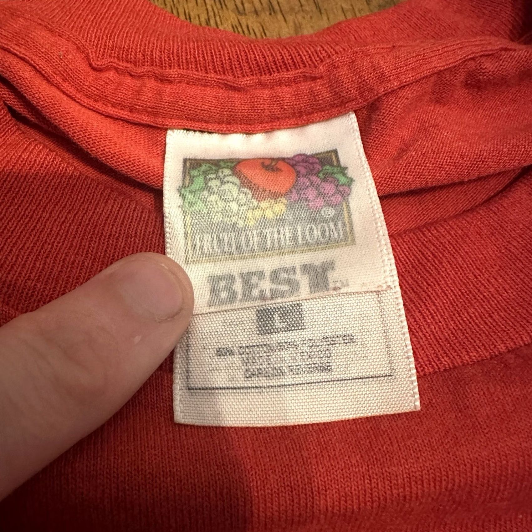 Fruit Of The Loom VINTAGE Fruit of the Loom T Shirt Large Red 90s The Wizard Of Oz Graphic Dorothy Single Stitch Men Size US L / EU 52-54 / 3 - 5 Thumbnail