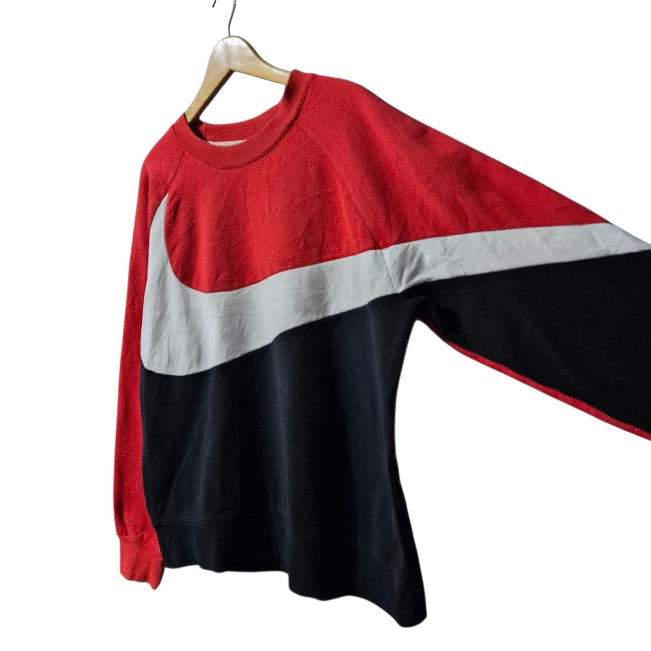 Nike Vintage nike big logo sweatshirts Size US L / EU 52-54 / 3 - 2 Thumbnail
