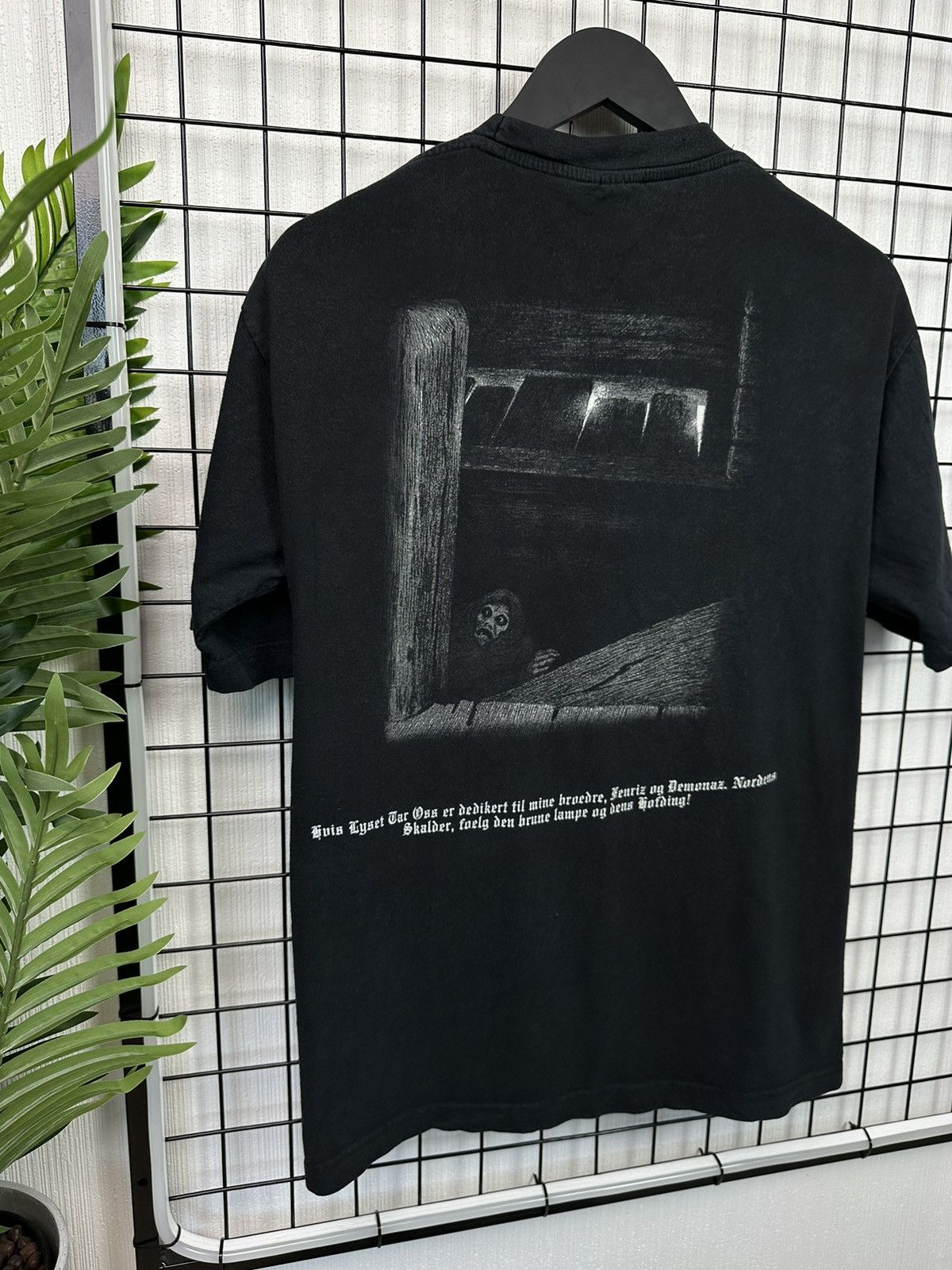 Band Tees × Vintage Vintage rare 90s Burzum Hvis lyset tar oss T-shirt Men L Size US L / EU 52-54 / 3 - 15 Thumbnail