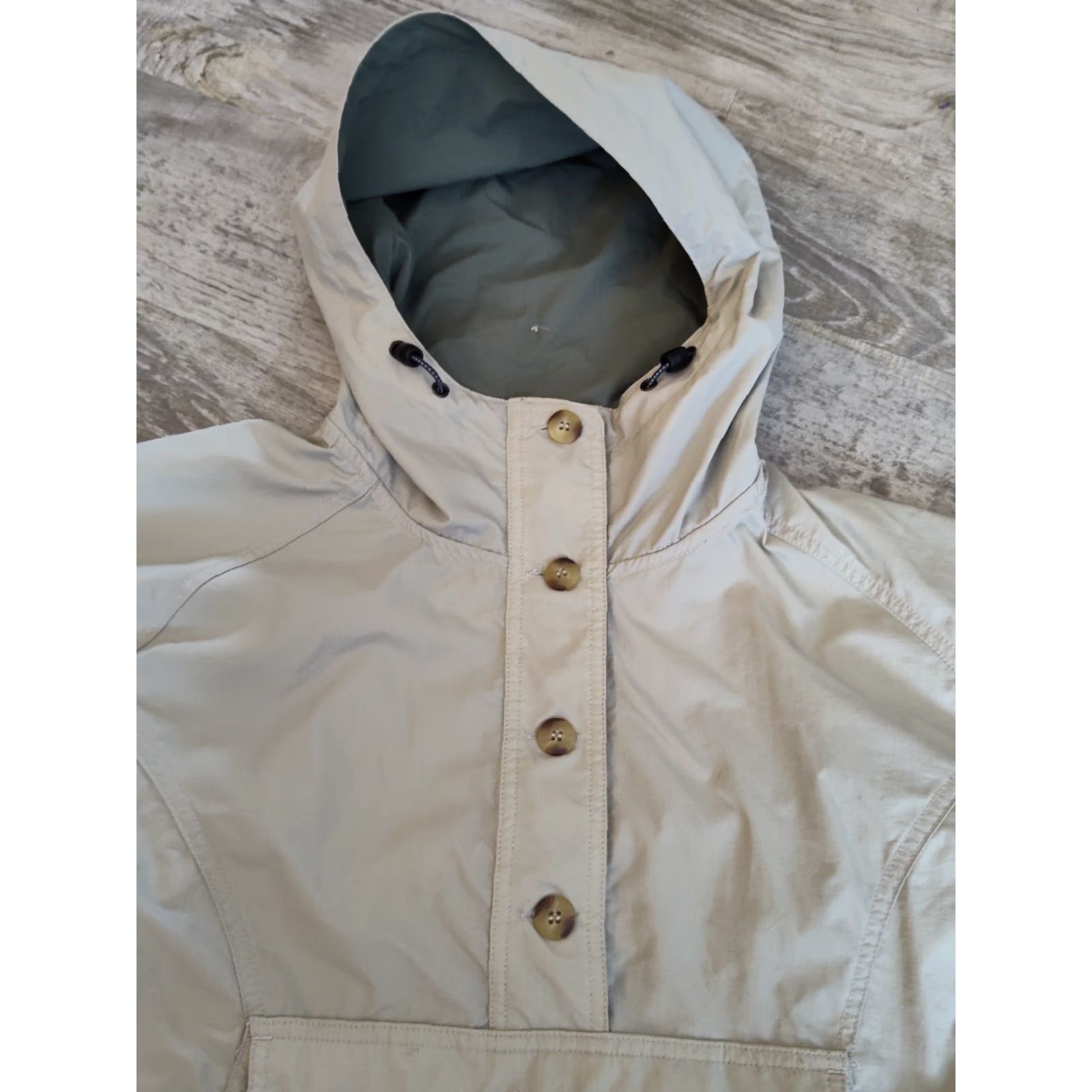 Vintage VINTAGE Columbia Windbreaker Jacket Mens L Beige Hooded Front Pouch Pocket All Seasons 50 Chest Mens Size US L / EU 52-54 / 3 - 6 Thumbnail