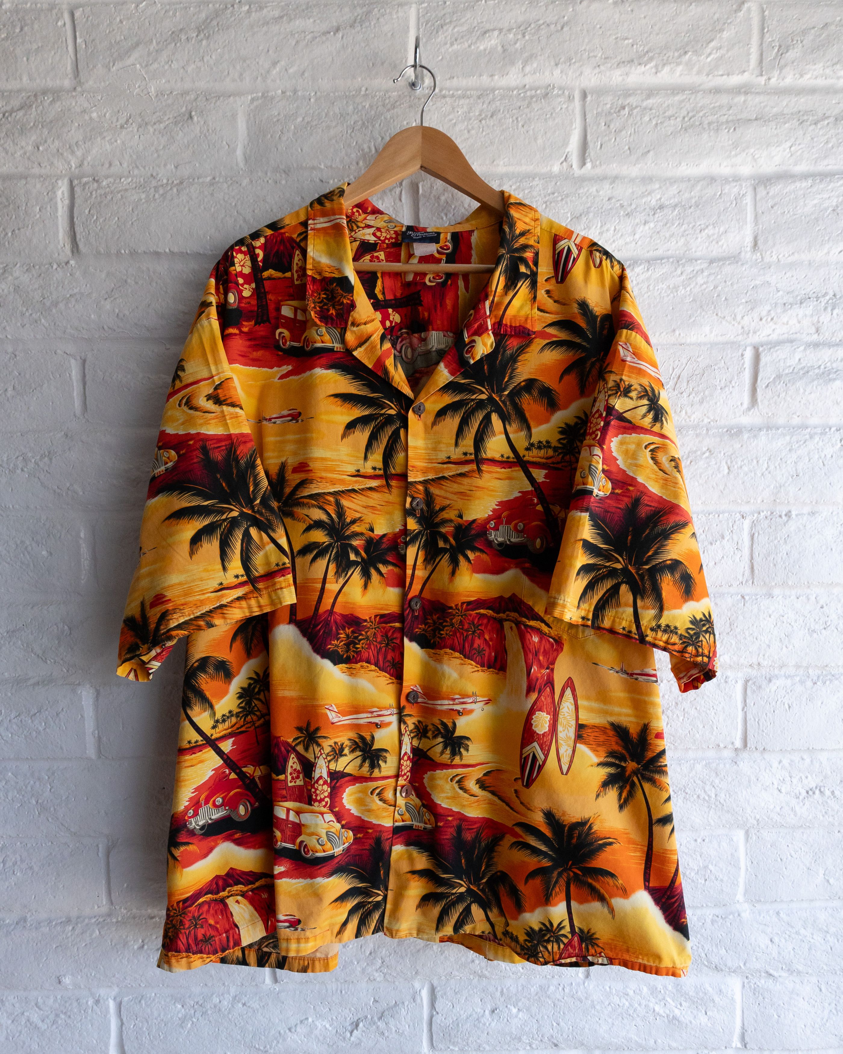 Vintage Vintage 2000s Sunset Orange Tropical Hawaiian Shirt Size 5XL Size US XXL / EU 58 / 5 - 1 Thumbnail