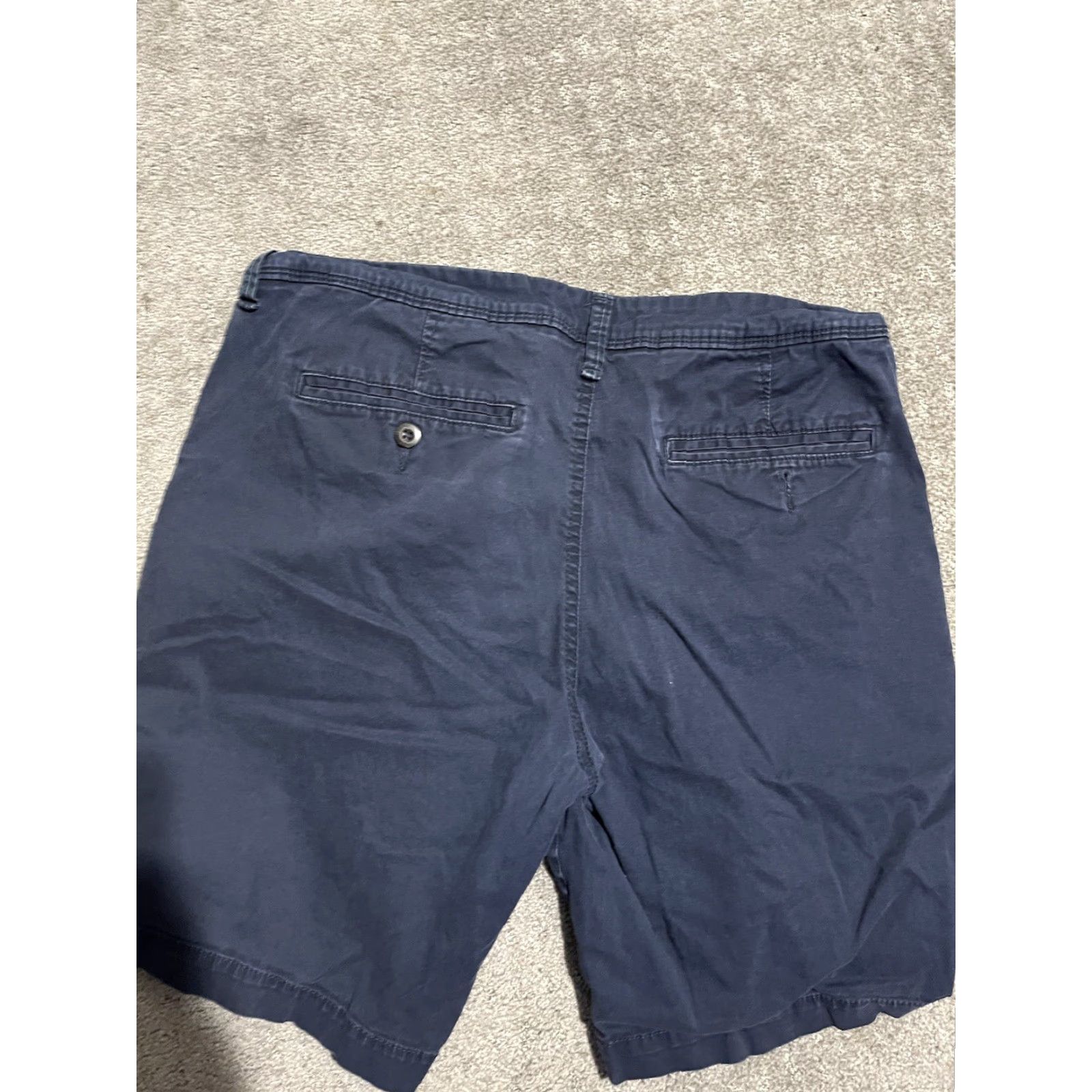 Vintage Aéropostale Mens Shorts Navy Solid EUC Sz 31 Chino Regular Adult Blue 31 Mens Size US 31 - 2 Thumbnail