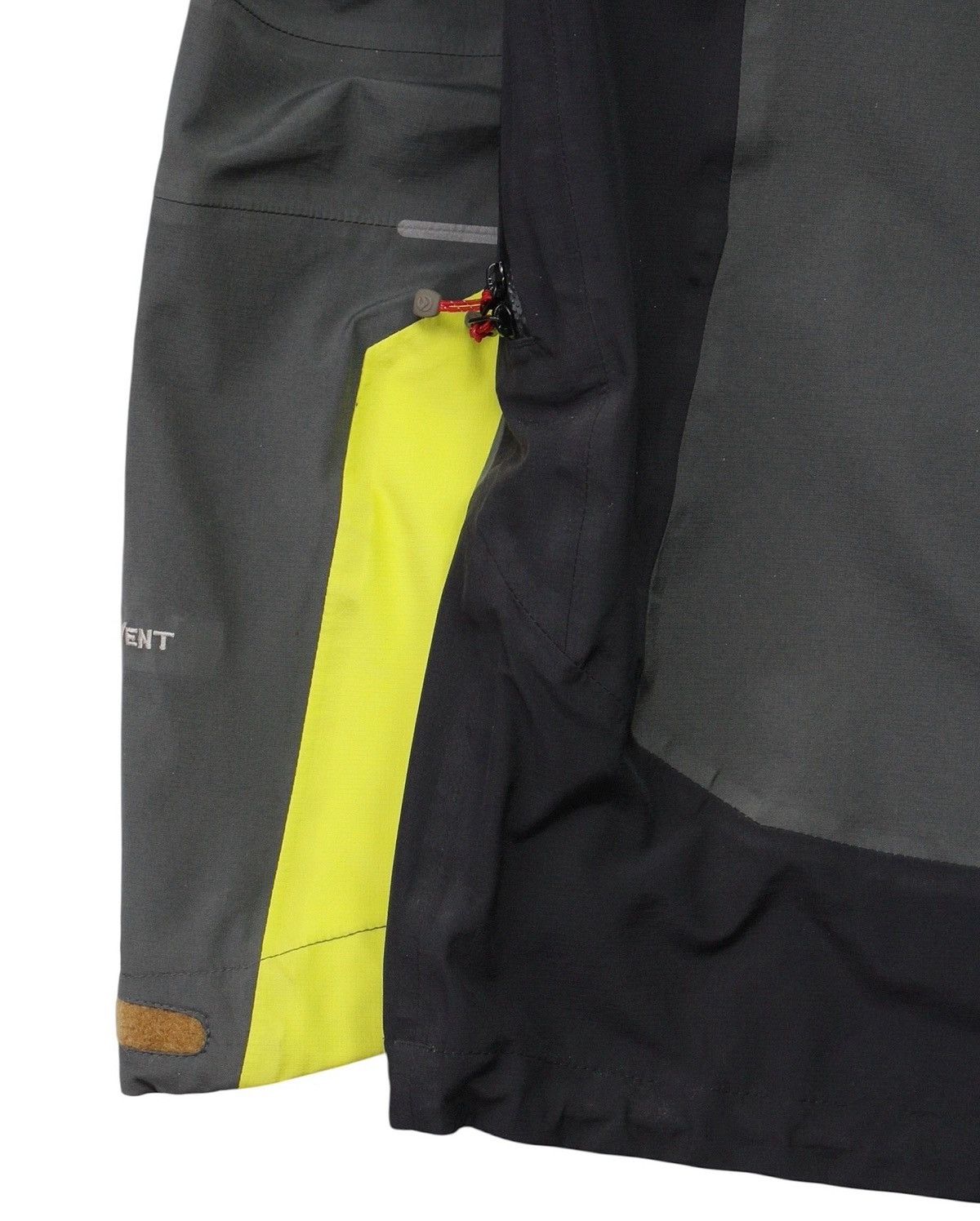 The North Face FW2015 THE NORTH FACE SUMMIT SERIES HYVENT JACKET Size US M / EU 48-50 / 2 - 7 Thumbnail