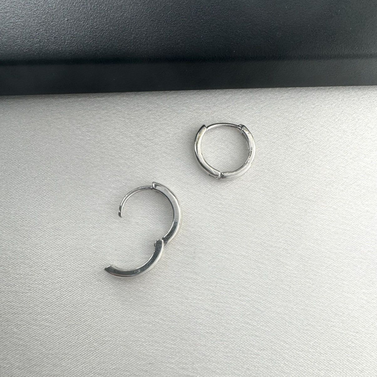 Other 15mm Small Silver Hoop Earrings for Men Women Unisex Style Size ONE SIZE - 3 Thumbnail