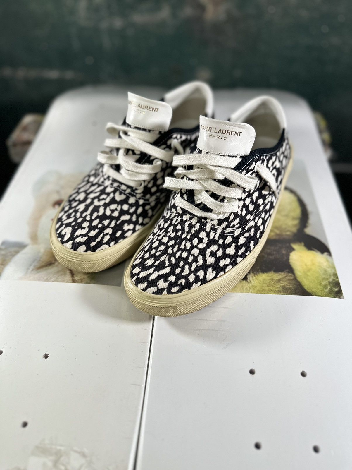 【SAINT LAURENT】LOW-TOP SNEAKERS Men's Saint Laurent Paris Low Top Sneakers | Grailed