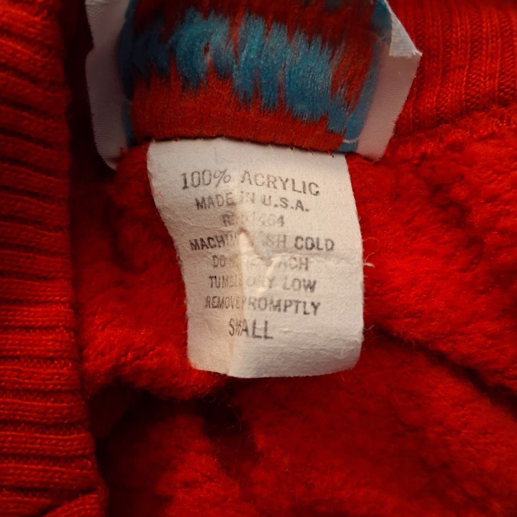 Griffin VINTAGE VA-HO Griffin Sweatshirt Shirt Women S Red Mock Neck Pullover Knit Acrylic - 90s Style? Size S / US 4 / IT 40 - 5 Thumbnail
