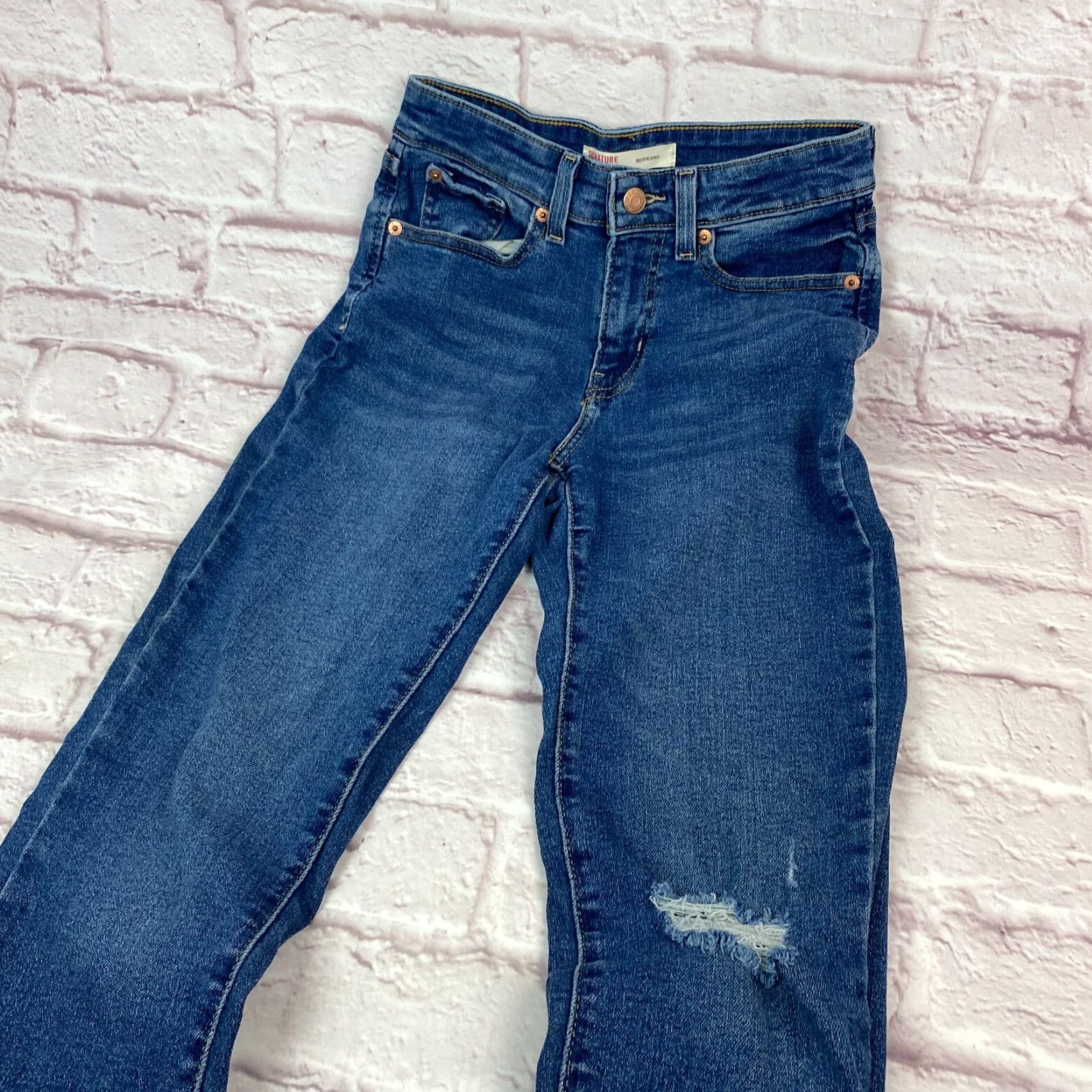Levi's Signature Levi Strauss Jeans Boyfriend Teens Size 2 Mid-Rise Distressed Cuffed Size 26" / US 2 / IT 38 - 3 Thumbnail