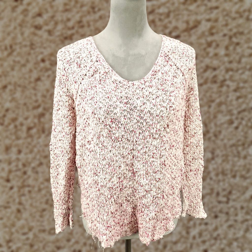 Free People VINTAGE Free People Sweater Oversize Small Pink Crochet Lace Open Knit Back Boho Fringe Size S / US 4 / IT 40 - 1 Thumbnail