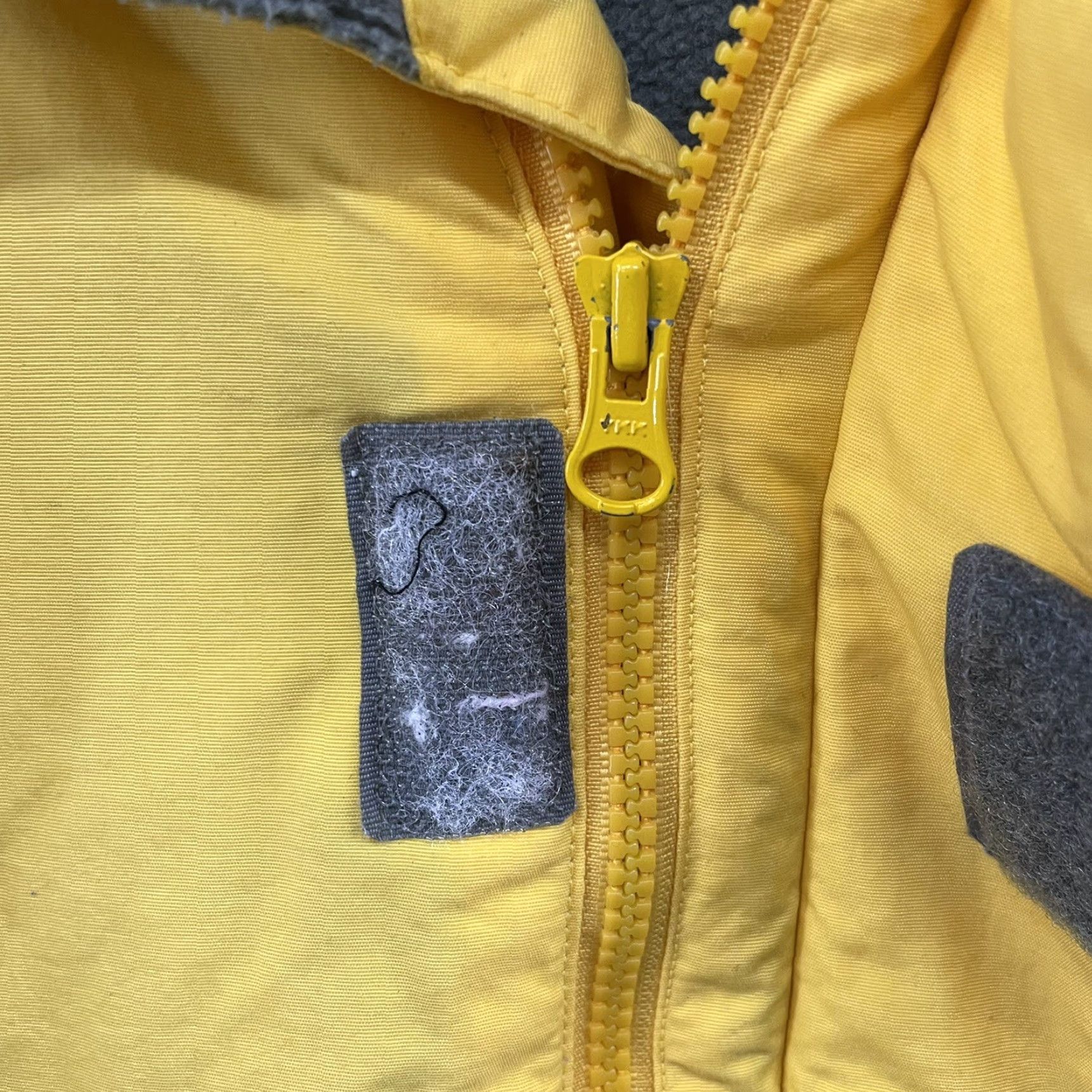 Vintage VINTAGE Old Navy Rain Jacket Coat XL Mens Yellow Nylon Fleece Lined Sporty Size US XL / EU 56 / 4 - 7 Thumbnail