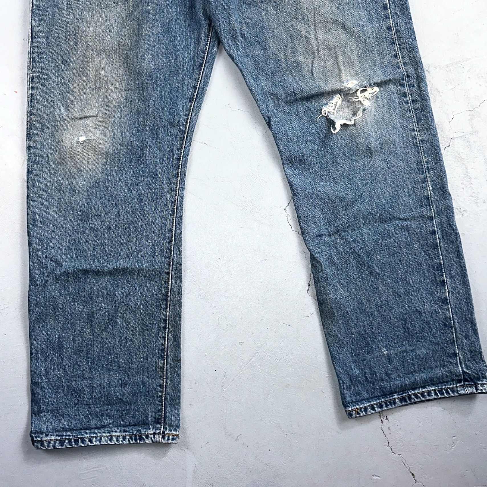 Levi's Levi's 501 Vintage 90s XX Straight Jeans 42x30 Light Wash Blue Mid Rise Men Regular 42 Inseam 30 Levi's 501 Series 90s Vintage Straight Jeans Mens Size US 42 / EU 58 - 3 Thumbnail