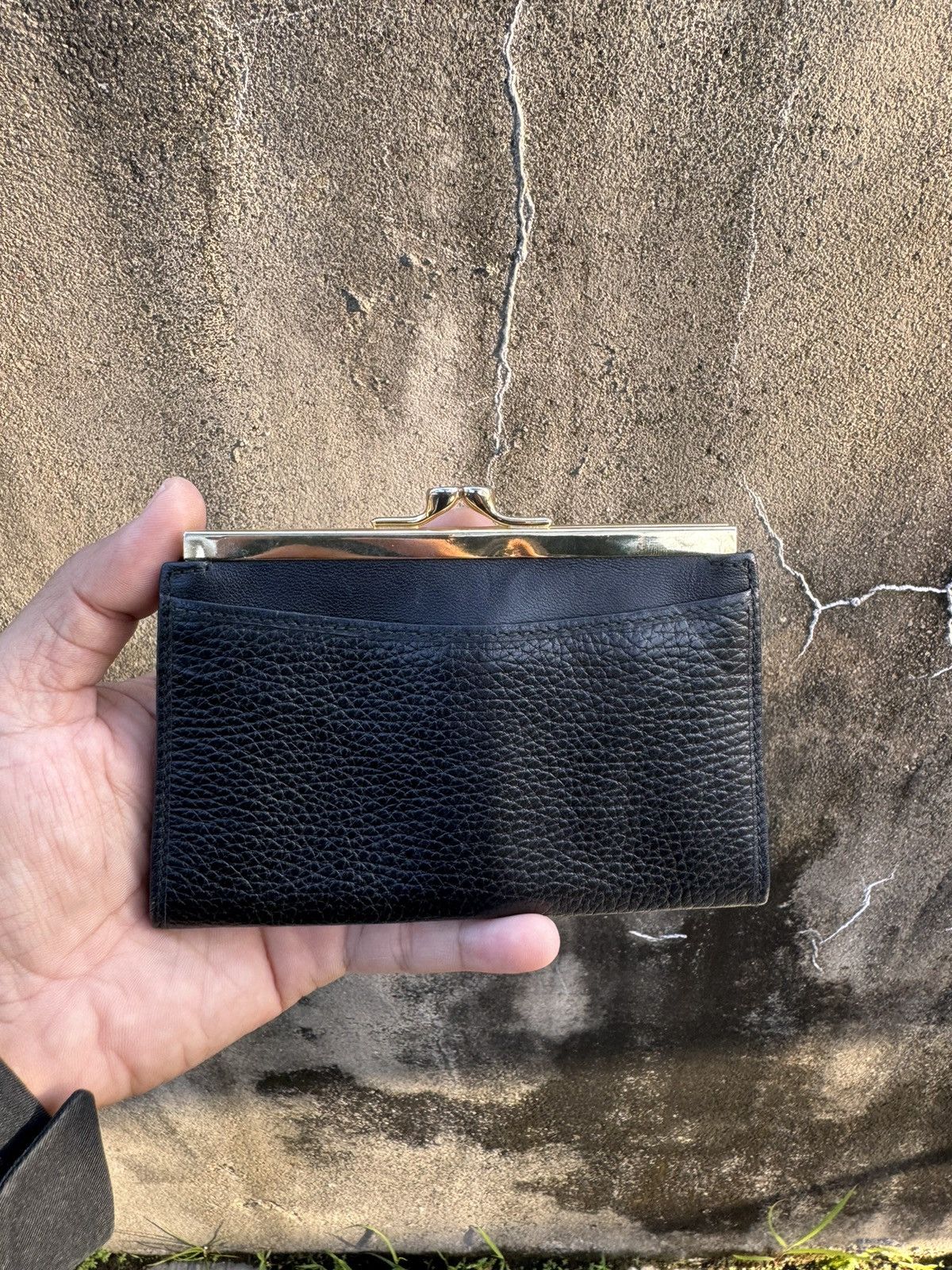 Gucci Gucci Coin Purse Leather Kiss Lock Size ONE SIZE - 2 Thumbnail