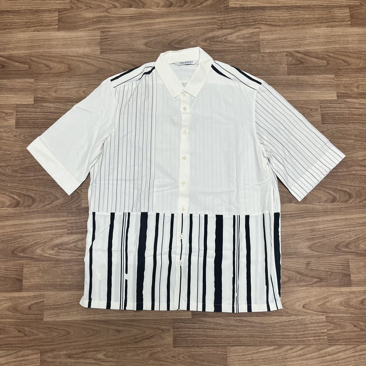 Neil Barrett Neil Barret Open Collar Short Sleeve Shirt Size US XL / EU 56 / 4 - 1 Thumbnail