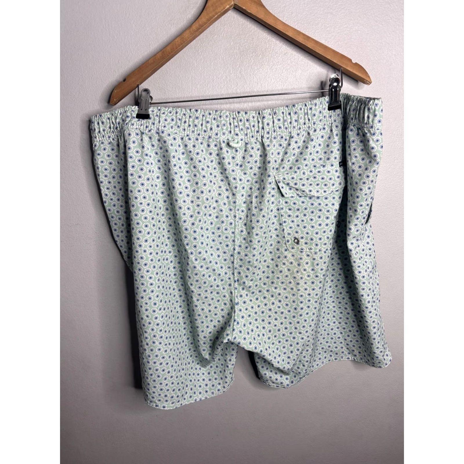 johnnie-O Johnnie-O Swim Shorts Mens 2XL Stretch Geometric Drawstring Pool Bottom Size US 39 - 5 Thumbnail