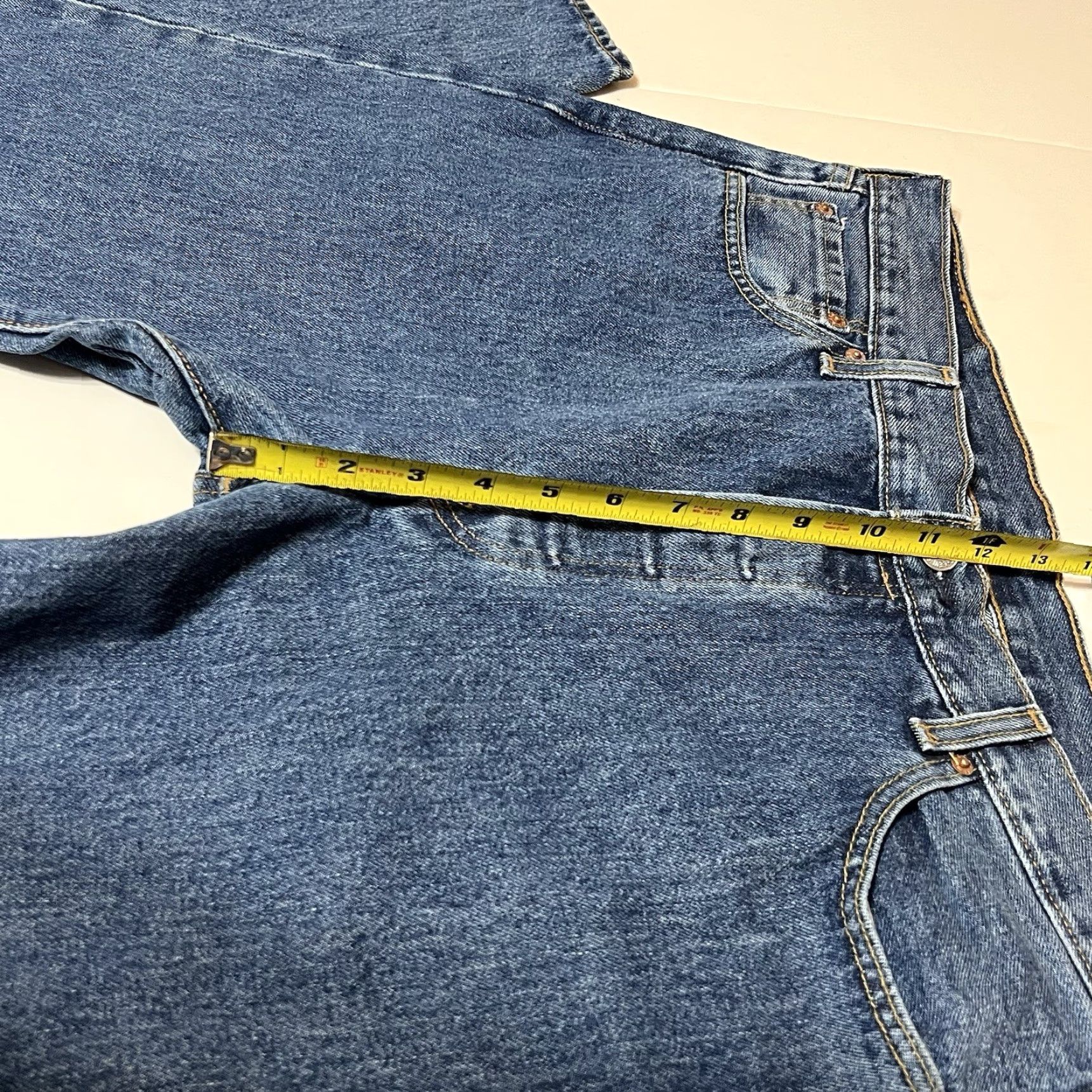 Levi's Levi's 501 Jeans Mens 36x30 Blue Regular Straight Leg Button Fly Denim 5-Pocket USA Vintage? No (remove question) Size US 36 / EU 52 - 4 Thumbnail