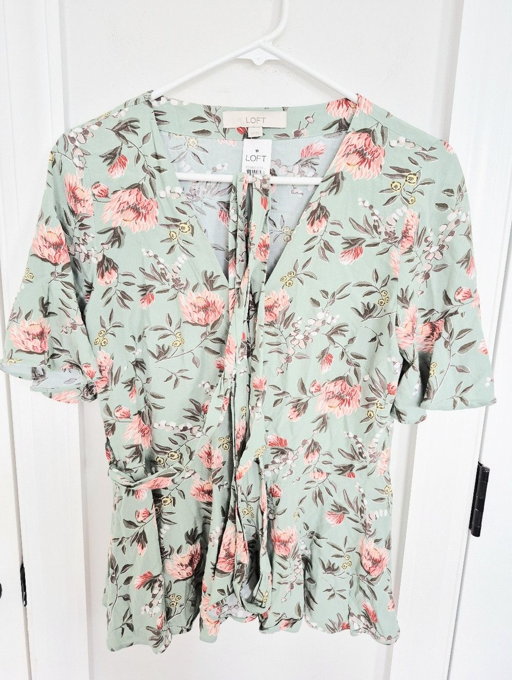 Loft Brushed Sage Floral Peplum Short Slv Wrap Top Spring Summer Size XS / US 0-2 / IT 36-38 - 9 Thumbnail