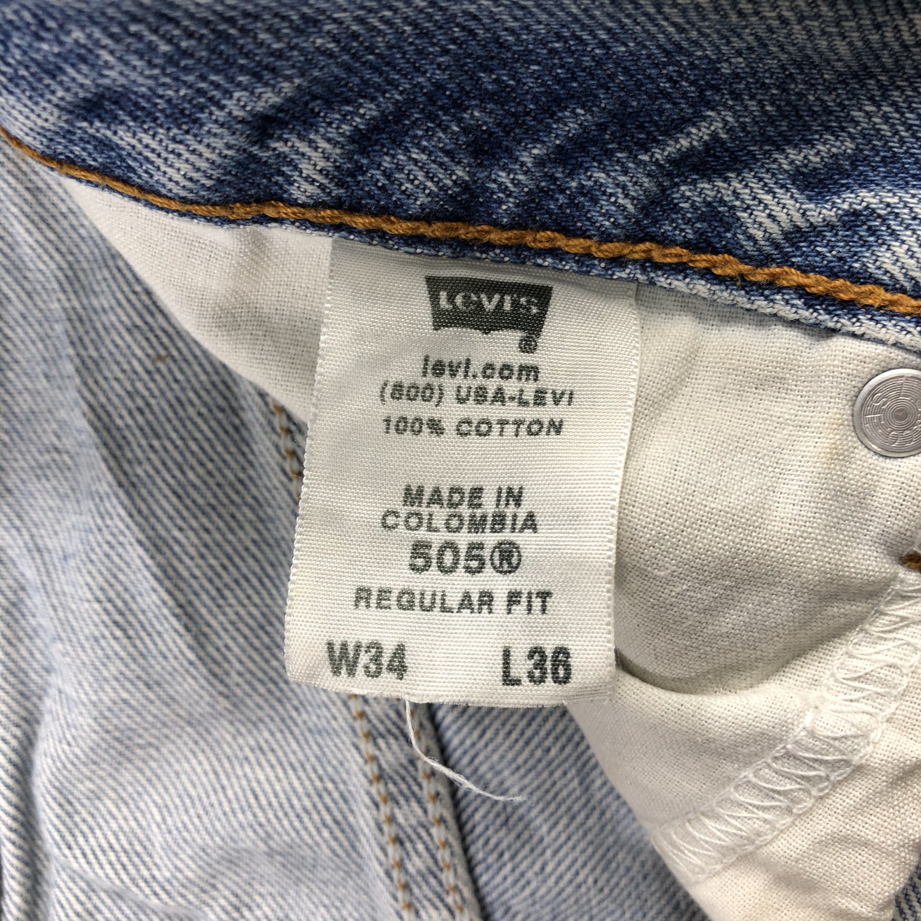 Levi's Vintage Light Wash Levis 505 Jeans-J2048 Size US 35 - 16 Thumbnail