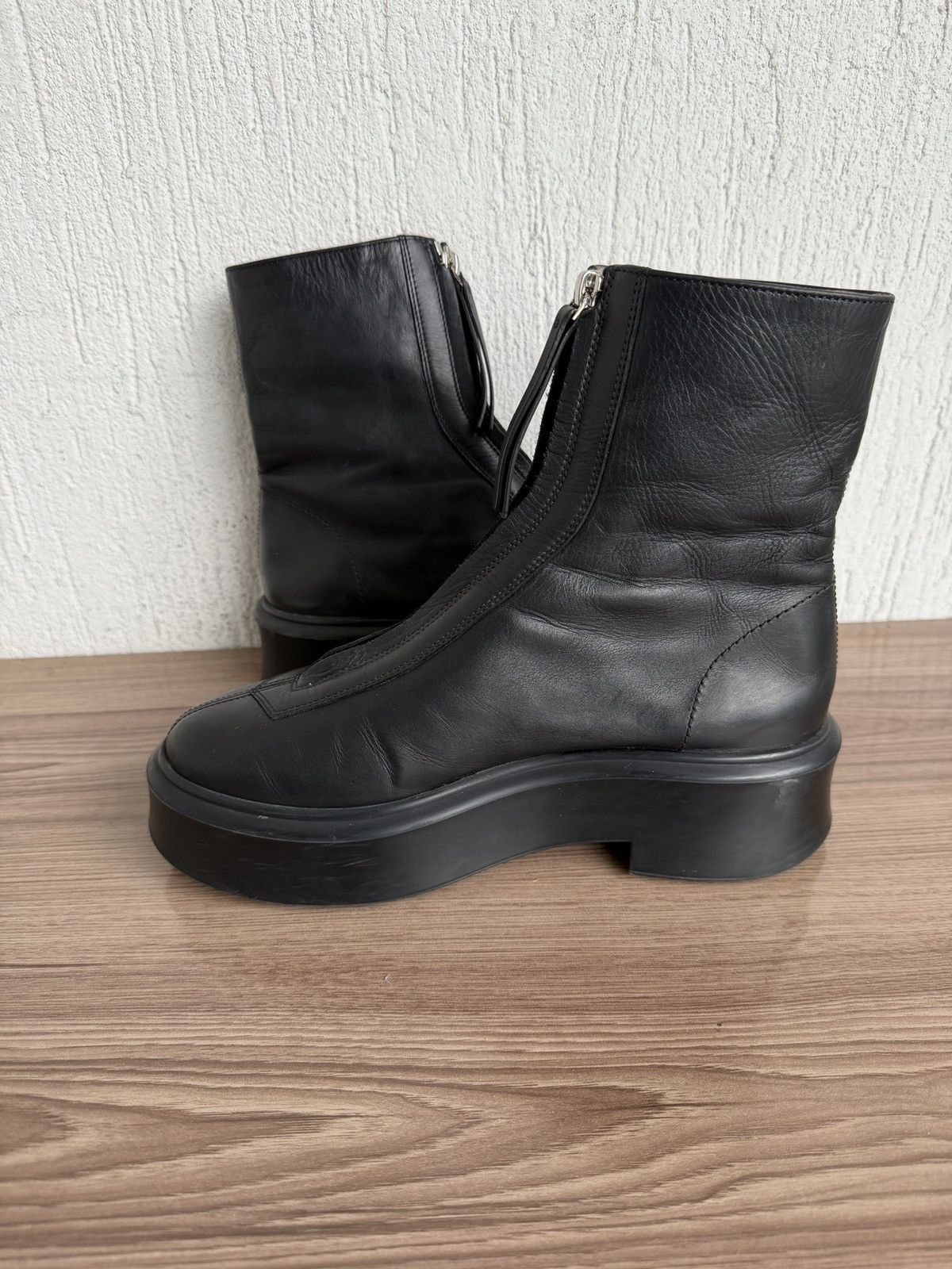 The Row Zipped ankle boots Size US 8 / IT 38 - 11 Thumbnail