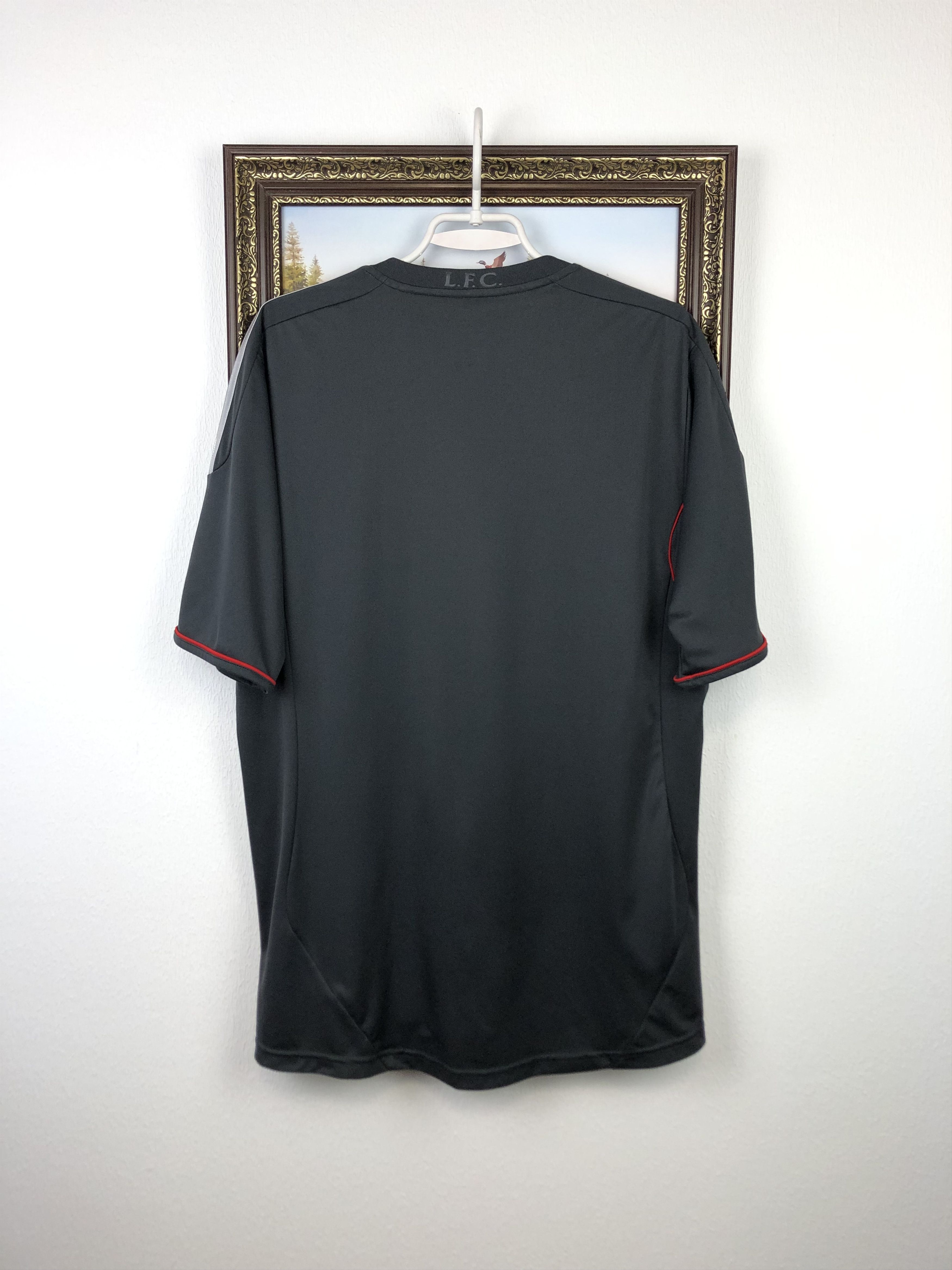 Adidas Liverpool football shirt 2011 Soccer Adidas Jersey Trikot Size US L / EU 52-54 / 3 - 11 Thumbnail
