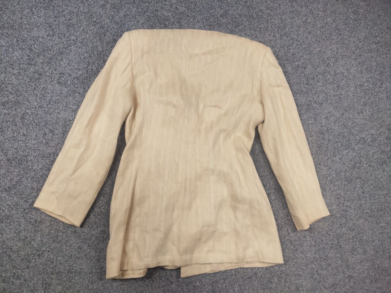 Emporio Armani Vintage Emporio Armani Linen Beige and V-neck Blazed Jacket Size M / US 6-8 / IT 42-44 - 12 Thumbnail