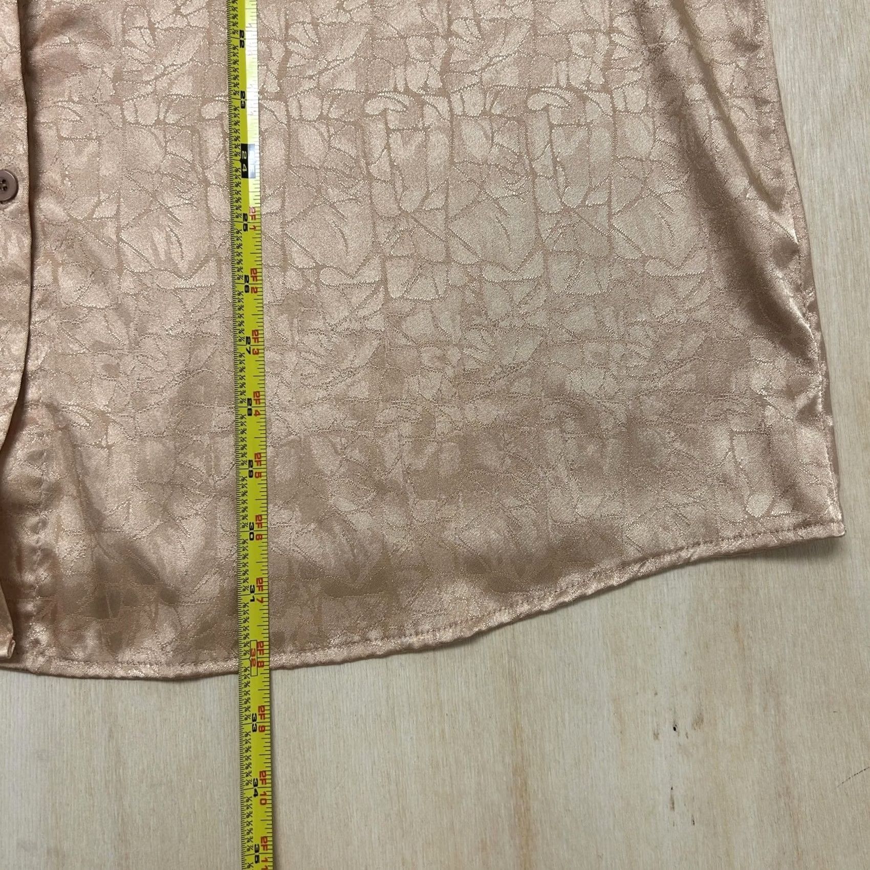 Vintage VINTAGE Shirt Womens XL Beige Floral Satin Long Sleeve Tunic Top Size XL / US 12-14 / IT 48-50 - 4 Thumbnail