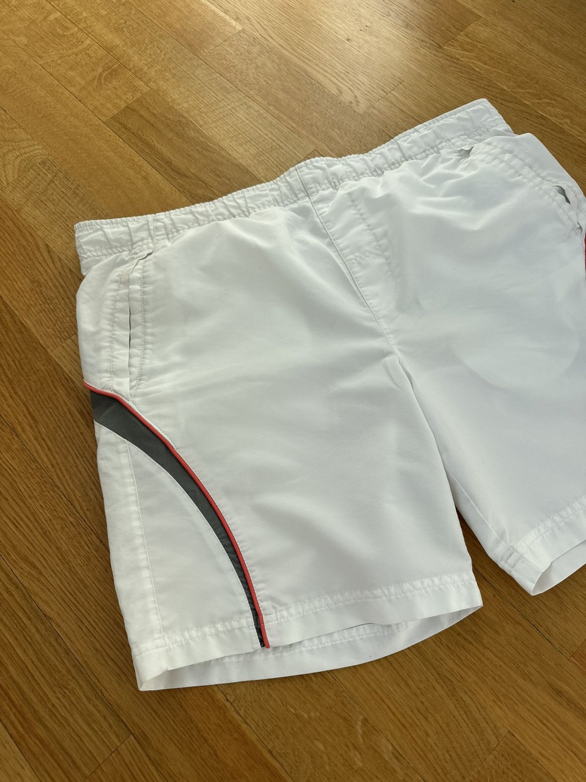 Nike Vintage Nike Shorts Logo M Size White Sportswear Size US 33 - 7 Thumbnail