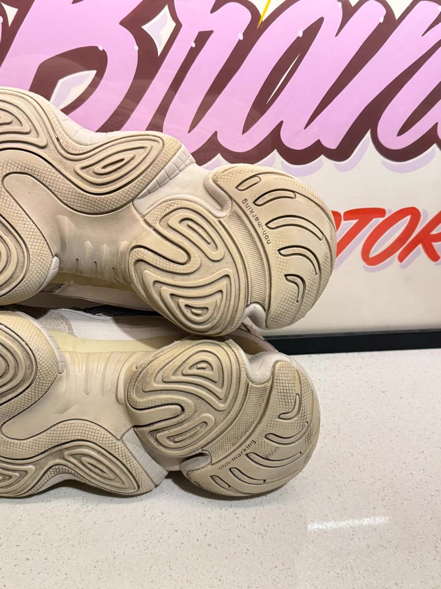 Adidas adidas Originals Yeezy 500 "Blush" shoes。 Ｑ20 Size US 11 / EU 44 - 2 Thumbnail