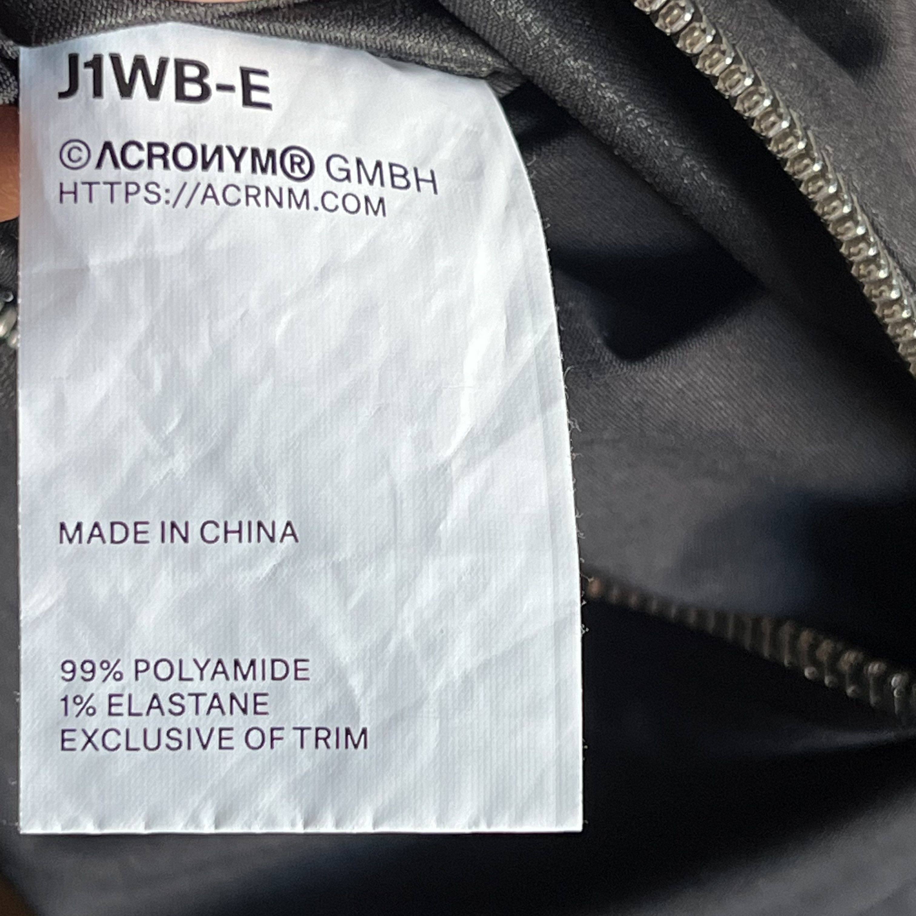 Acronym SS24 J1WB-E / Small / Black Size US S / EU 44-46 / 1 - 15 Thumbnail